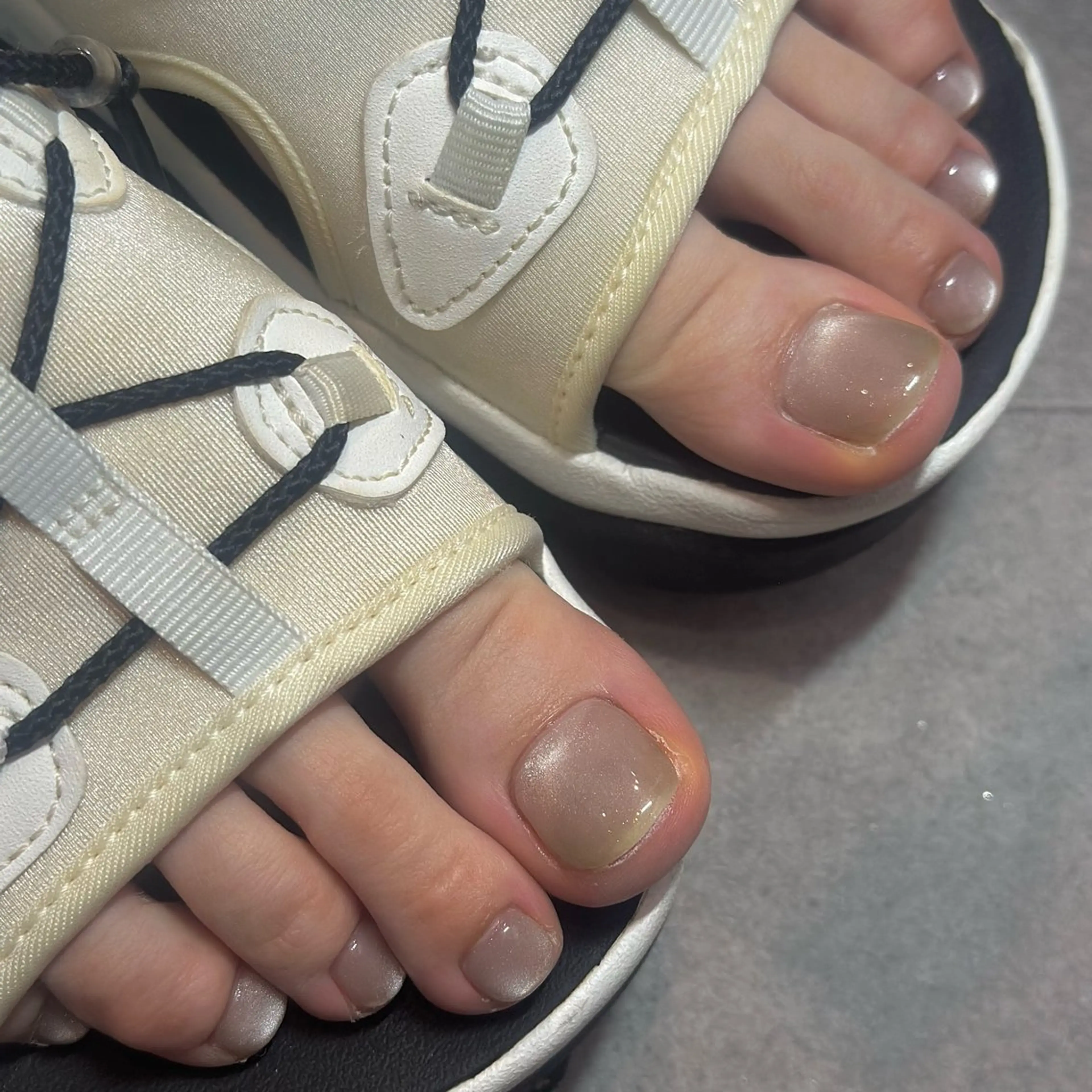 【FOOT】付替えオフ無料　プルプルマグネットワンカラー　¥6600の写真