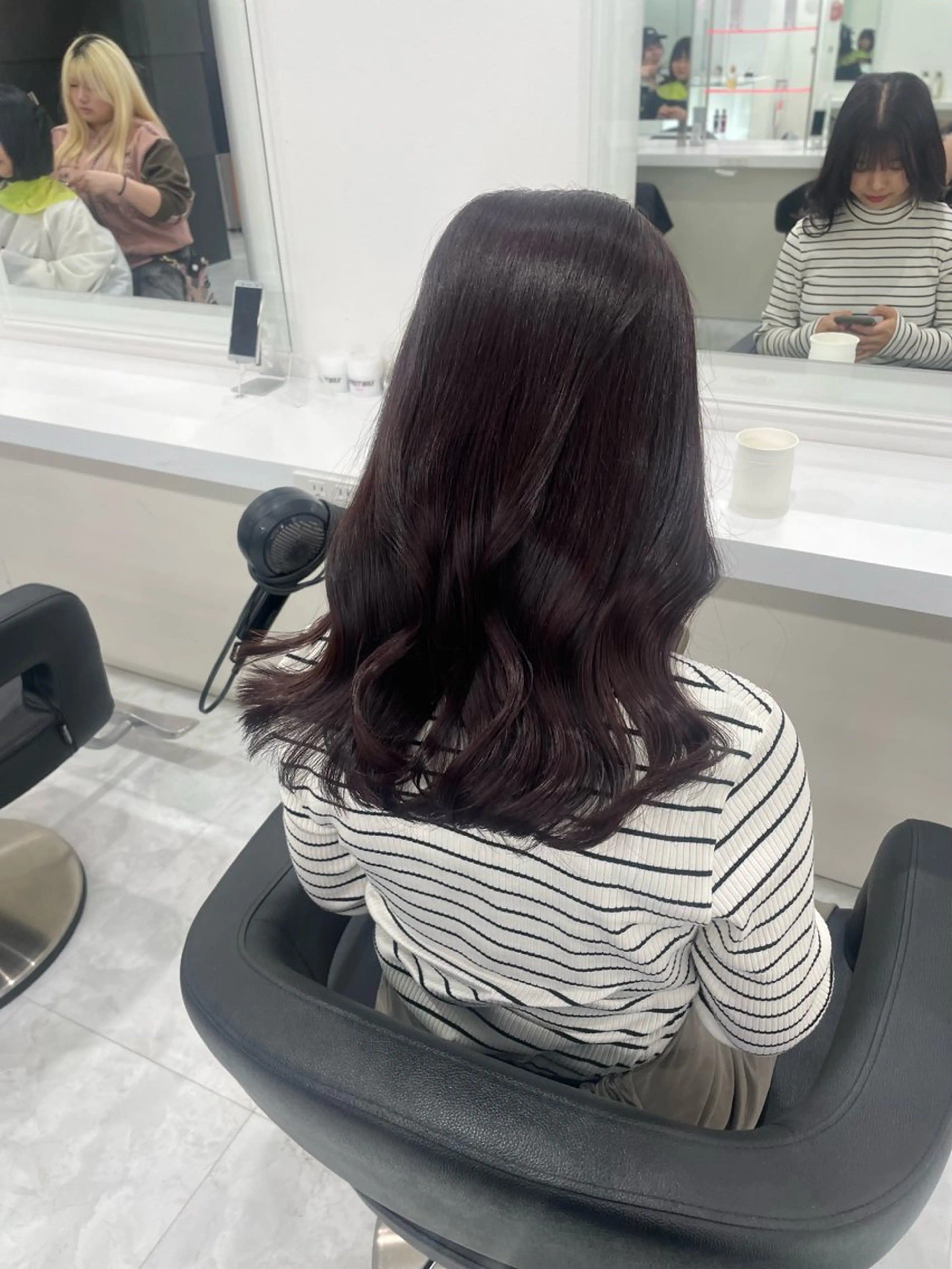 セミロング カラー 💗トレンド暖色ヘア Natsumi 💗のヘアスタイル