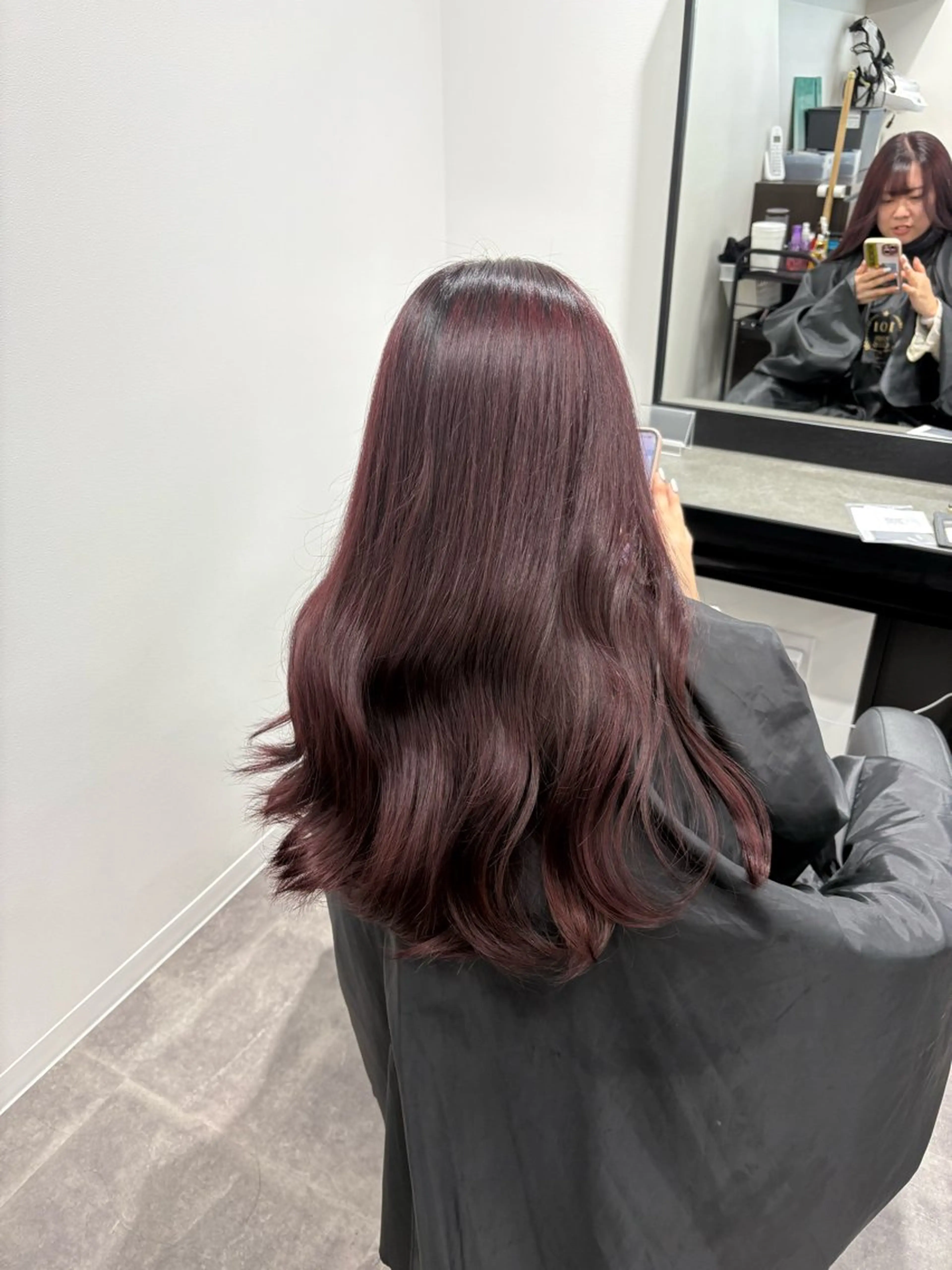 ロング カラー ヘアカラー トリートメント 韓国ヘア暗髪 ダブルカラーメンズ可のヘアスタイル