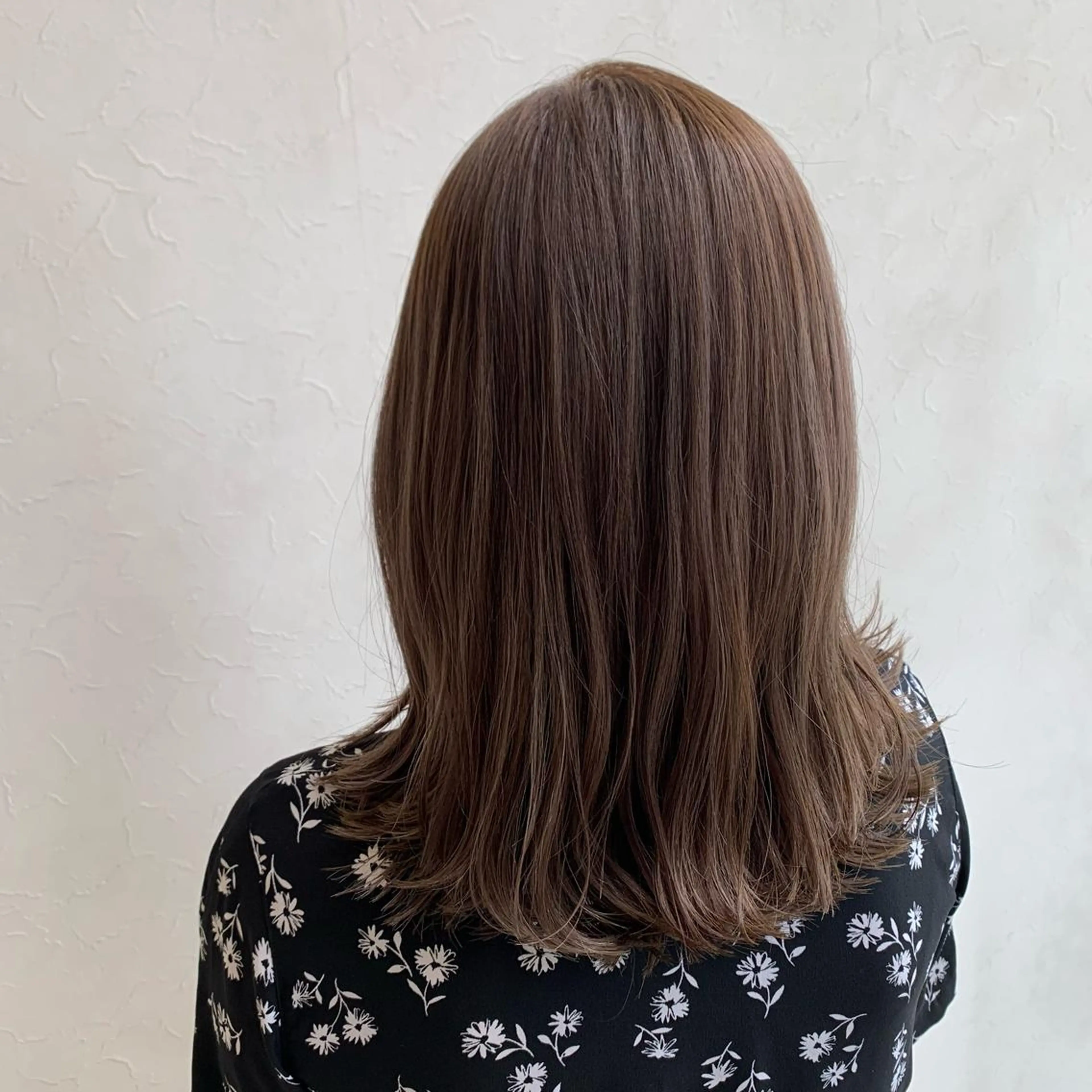 セミロング カラー グレージュ ヘアカラー トリートメント Liberty 店長 TAJIMAのヘアスタイル