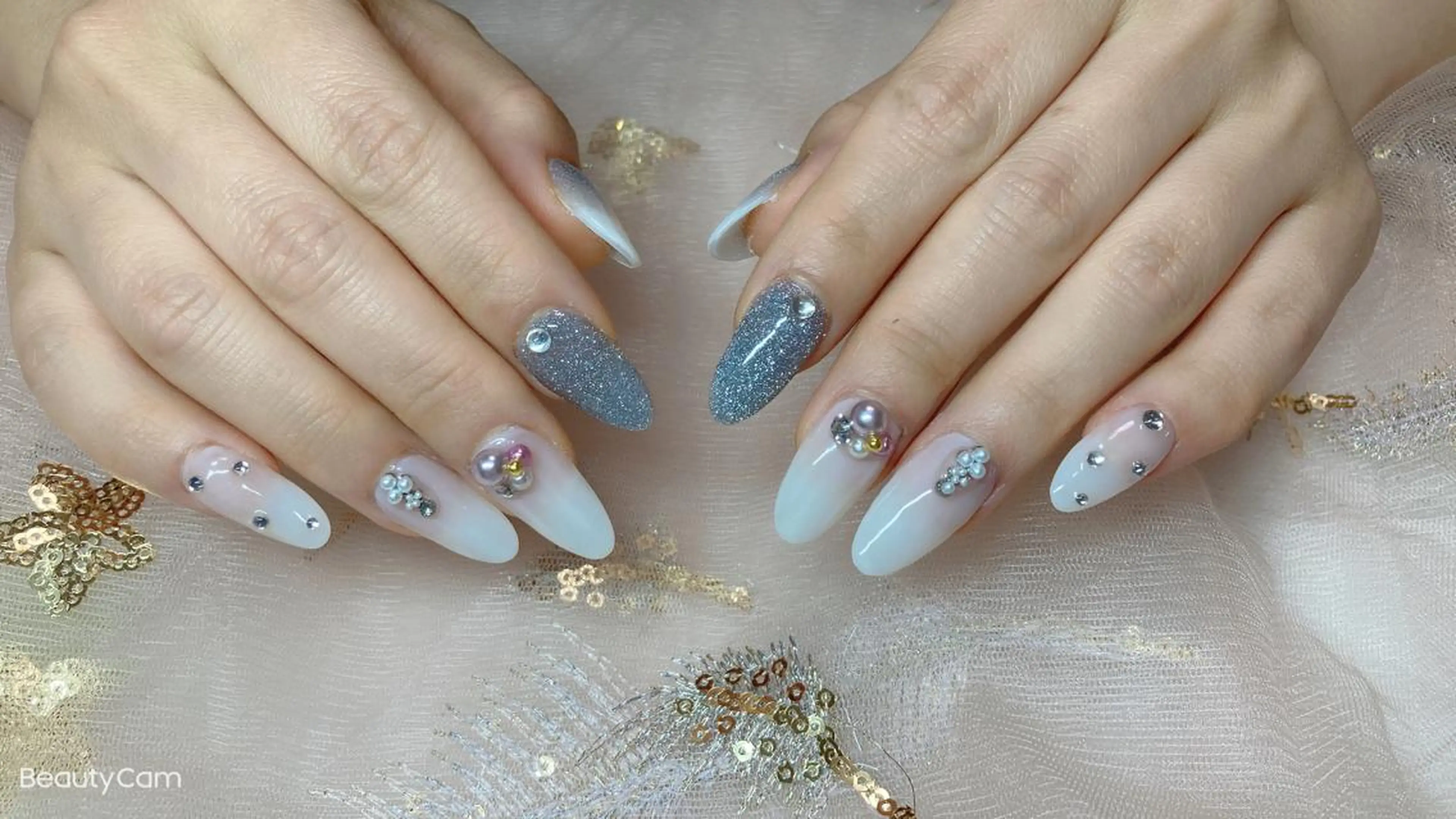 ネイル ewt miniのマツエク・マツパデザイン