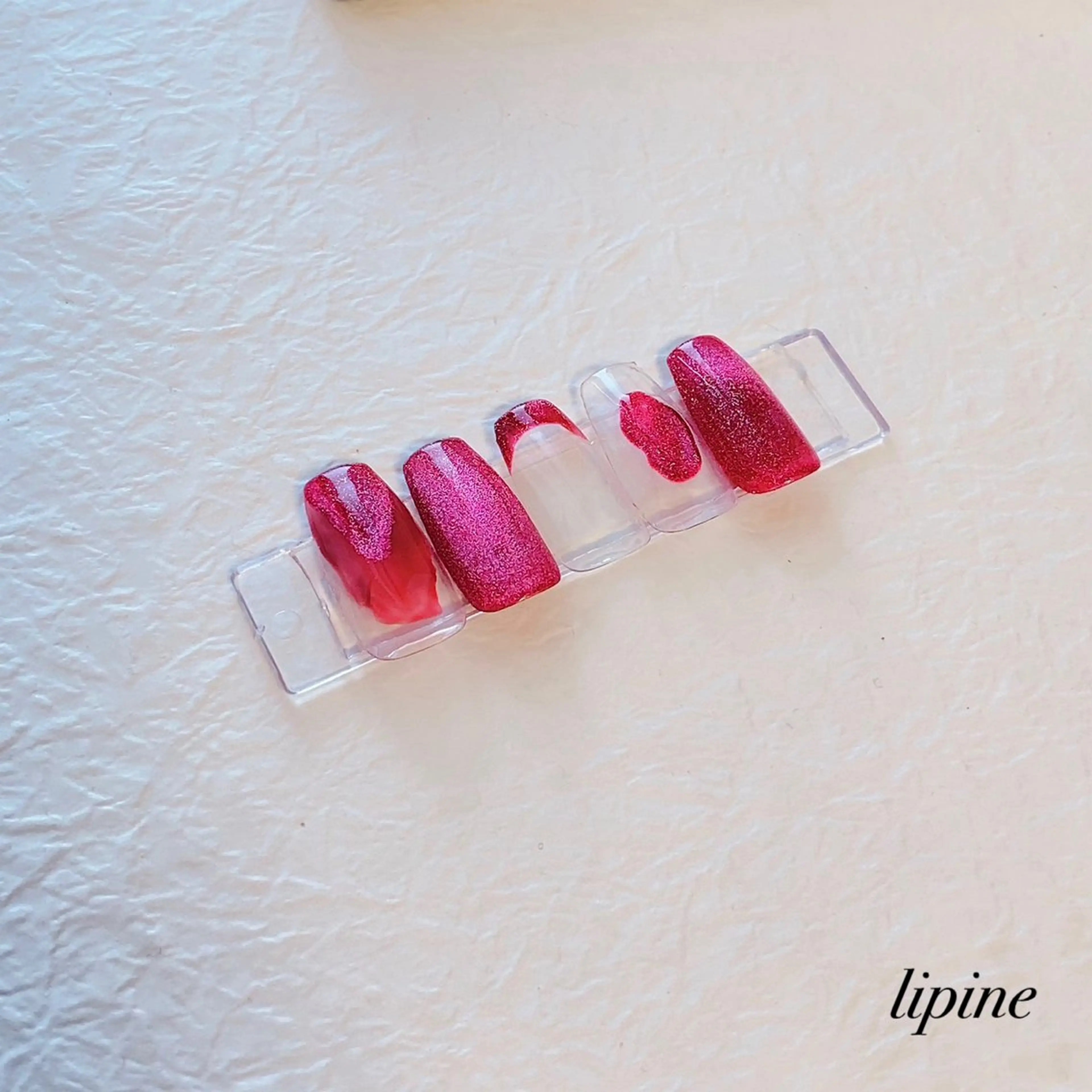 ネイル マグネットネイル ネイルサロン lipineのネイルデザイン
