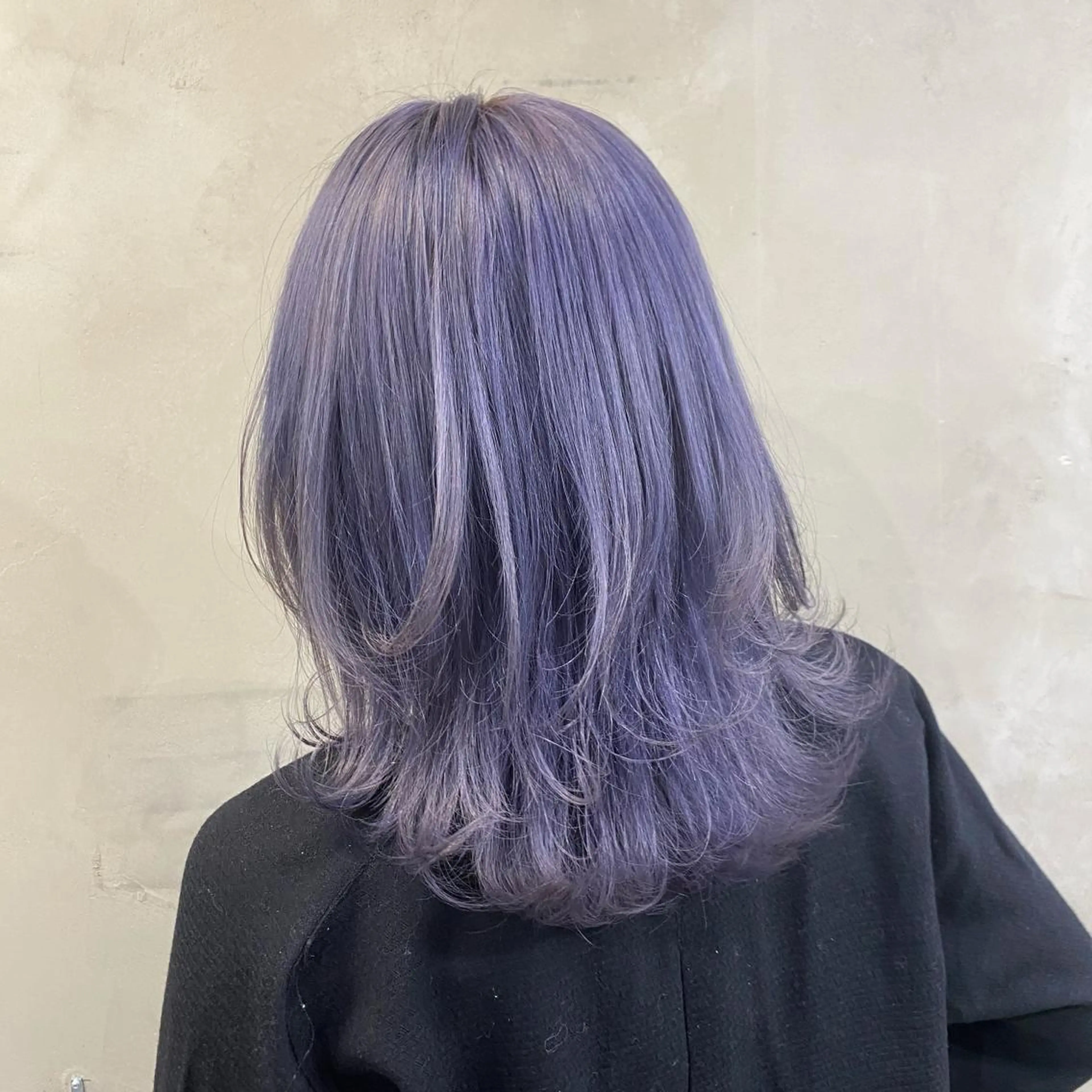 ミディアム kai .のヘアスタイル