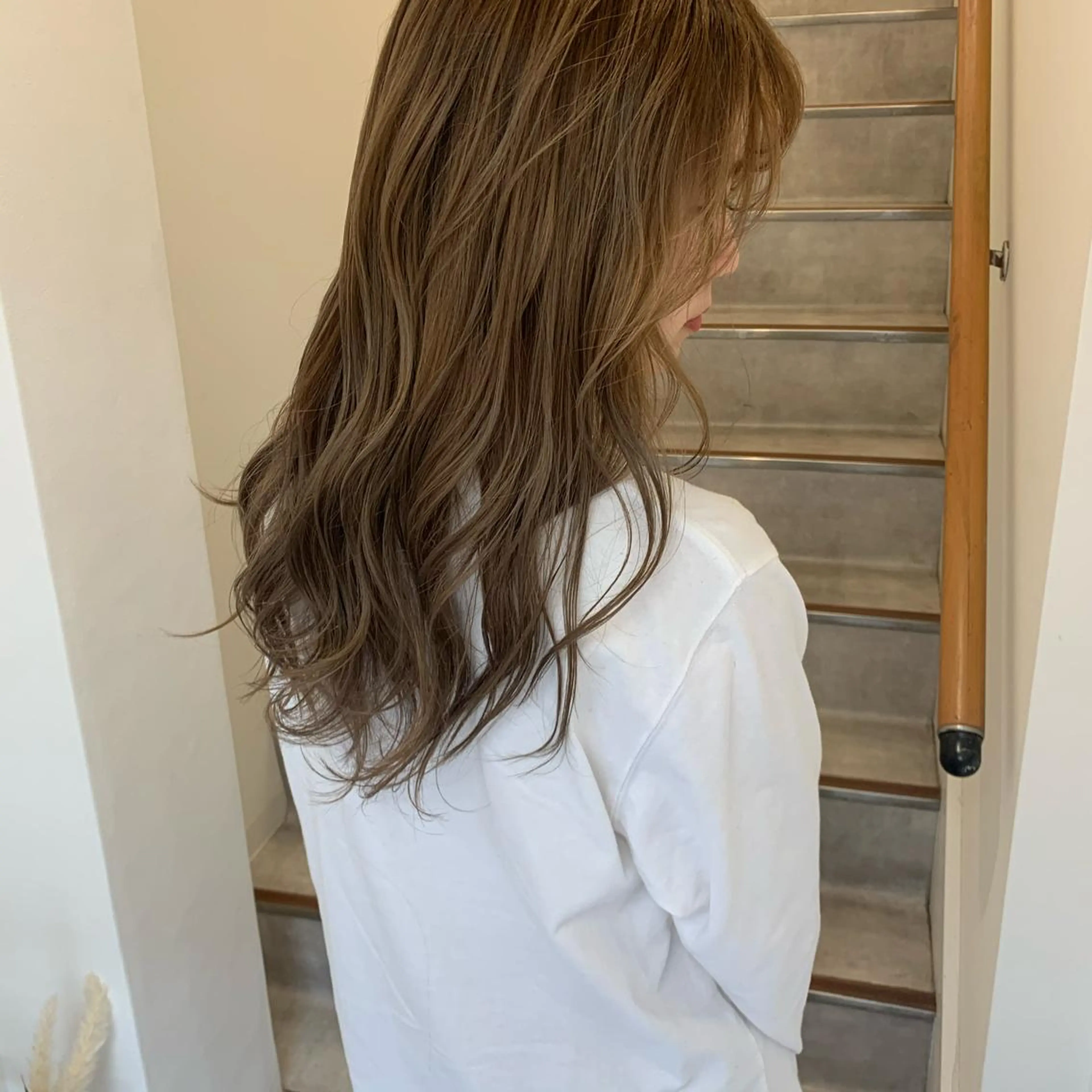 カラー ヘアカラー MARU レイヤー/パーマのヘアスタイル