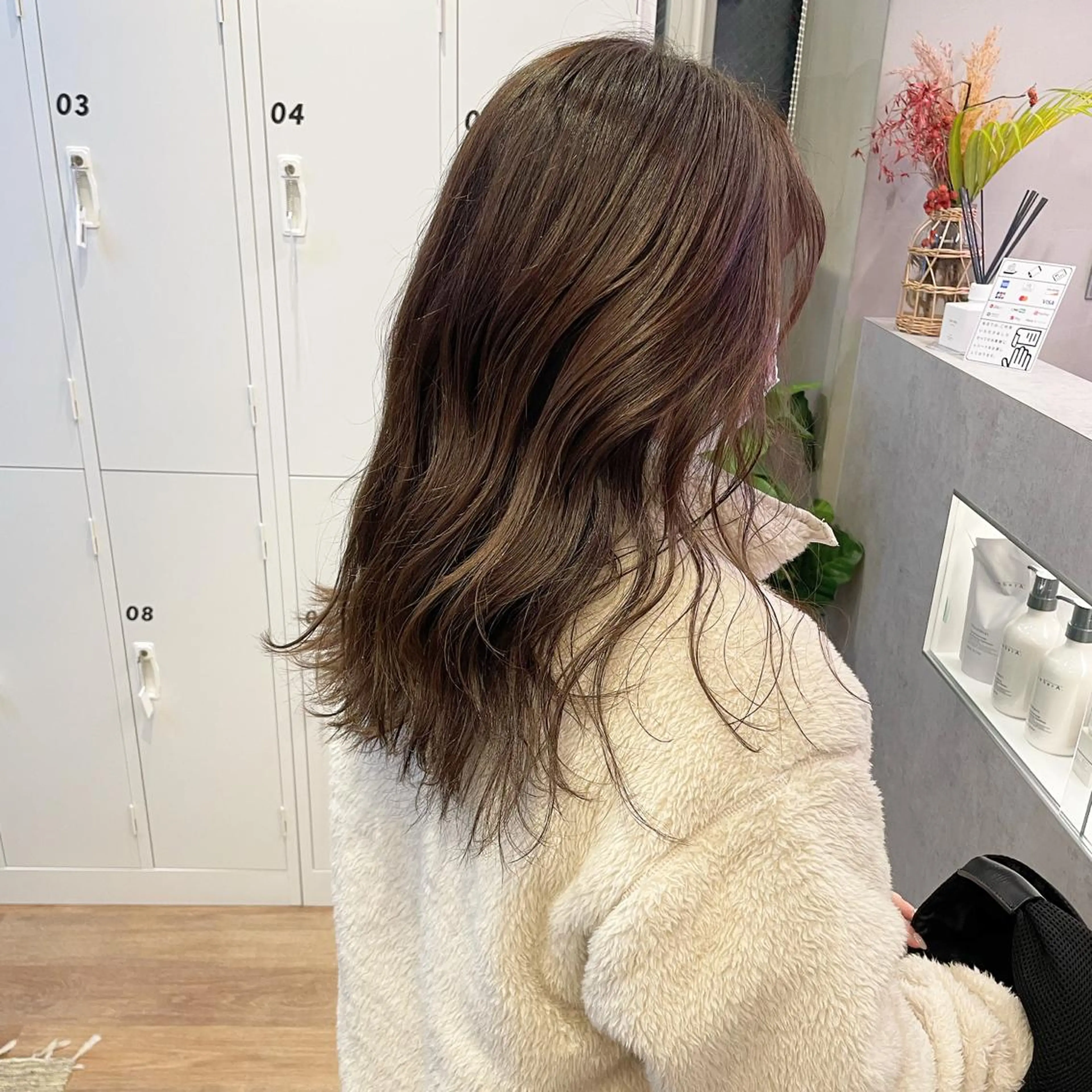 カラー ブリーチ グレージュ ブリーチなしカラー yoshi (高橋福博)のヘアスタイル