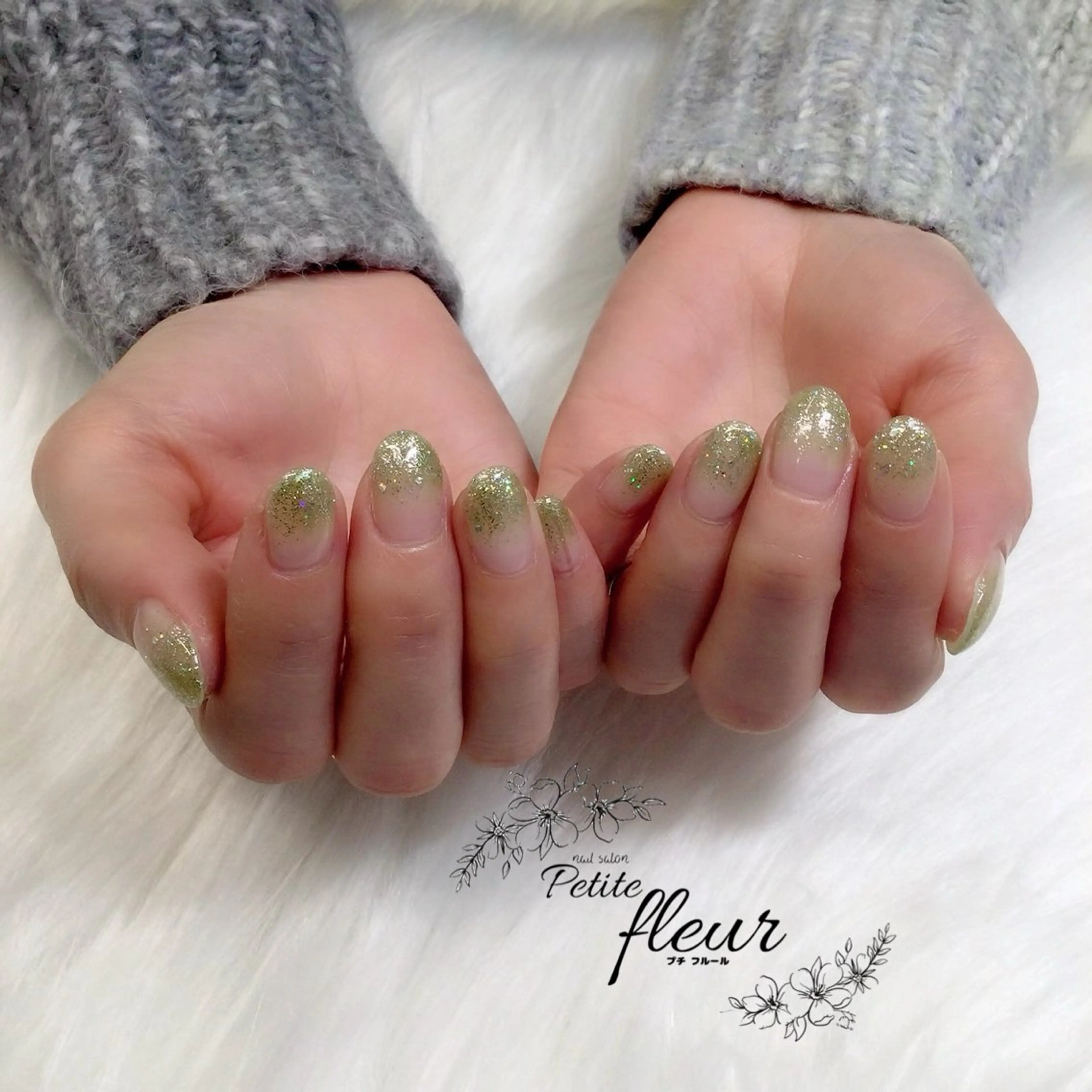 ネイル グラデーション ラメ(グリッター) ラメグラデーション ハンドネイル ❁⃘*。Petite fleur❁⃘*りさのネイルデザイン
