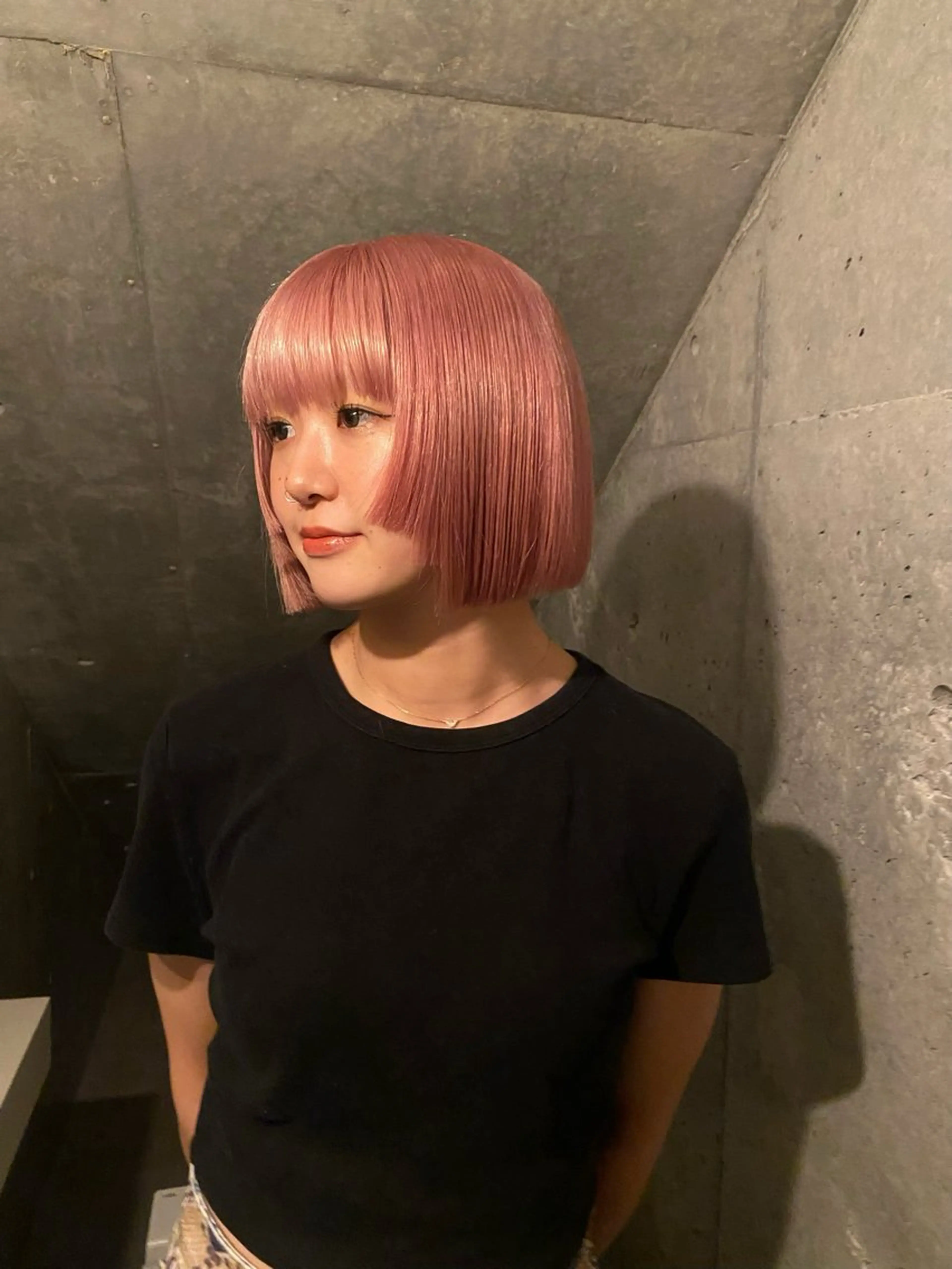 ミディアム カラー ヘアアレンジ ブリーチ ブロンド ピンクカラー ホワイトピンク ヘアカラー mina 🌷のヘアスタイル