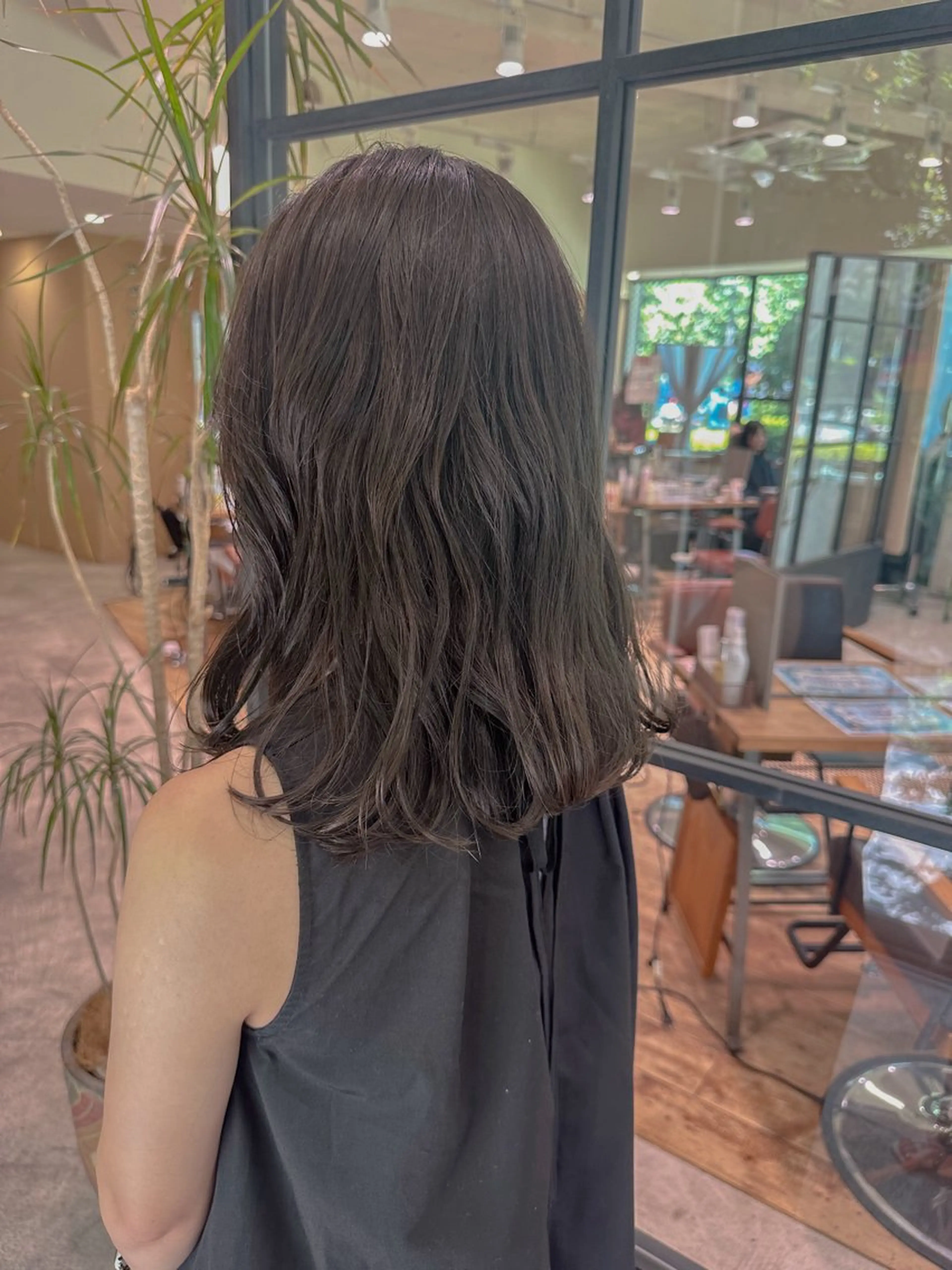 セミロング カット ヘアカラー トリートメント デザインカット/梅田 ケアブリーチ/平野恵のヘアスタイル