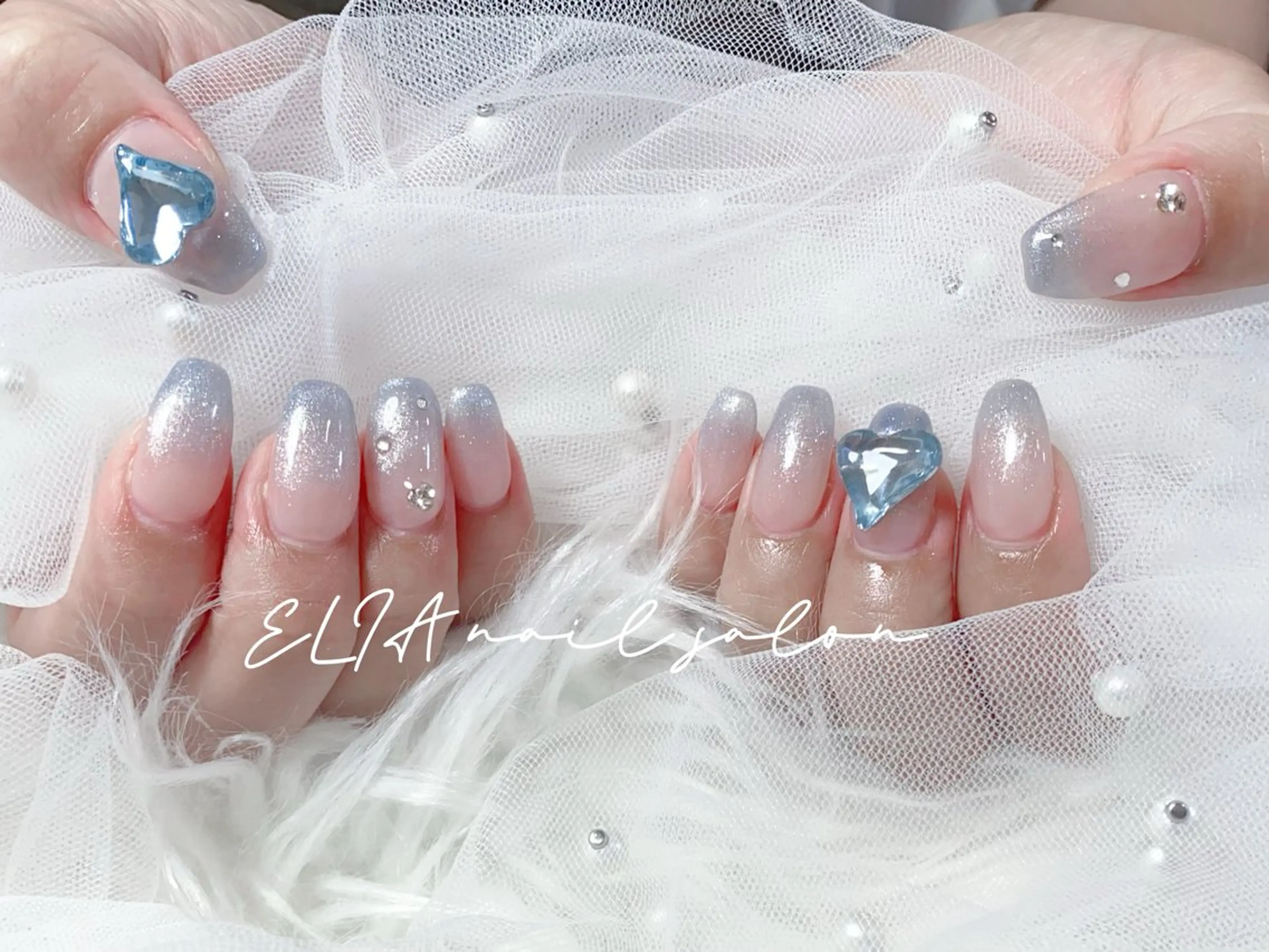 ネイル チークネイル 長さ出し グラデーション ラメ(グリッター) ラメグラデーション ハンドネイル ELIA【エリア】 nailsalonのネイルデザイン