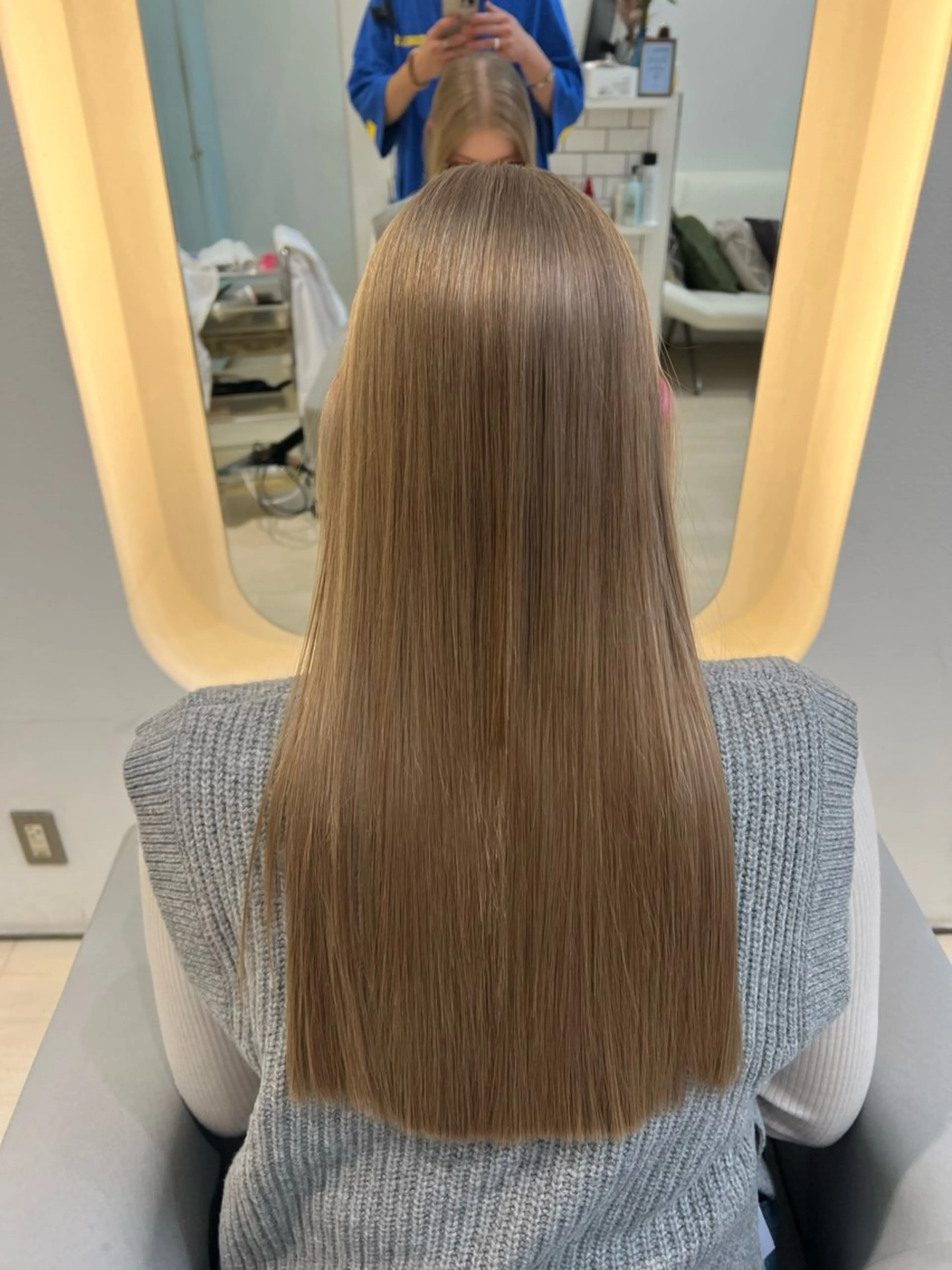 ロング カラー ヘアカラー トリートメント 堀井 凌平のヘアスタイル