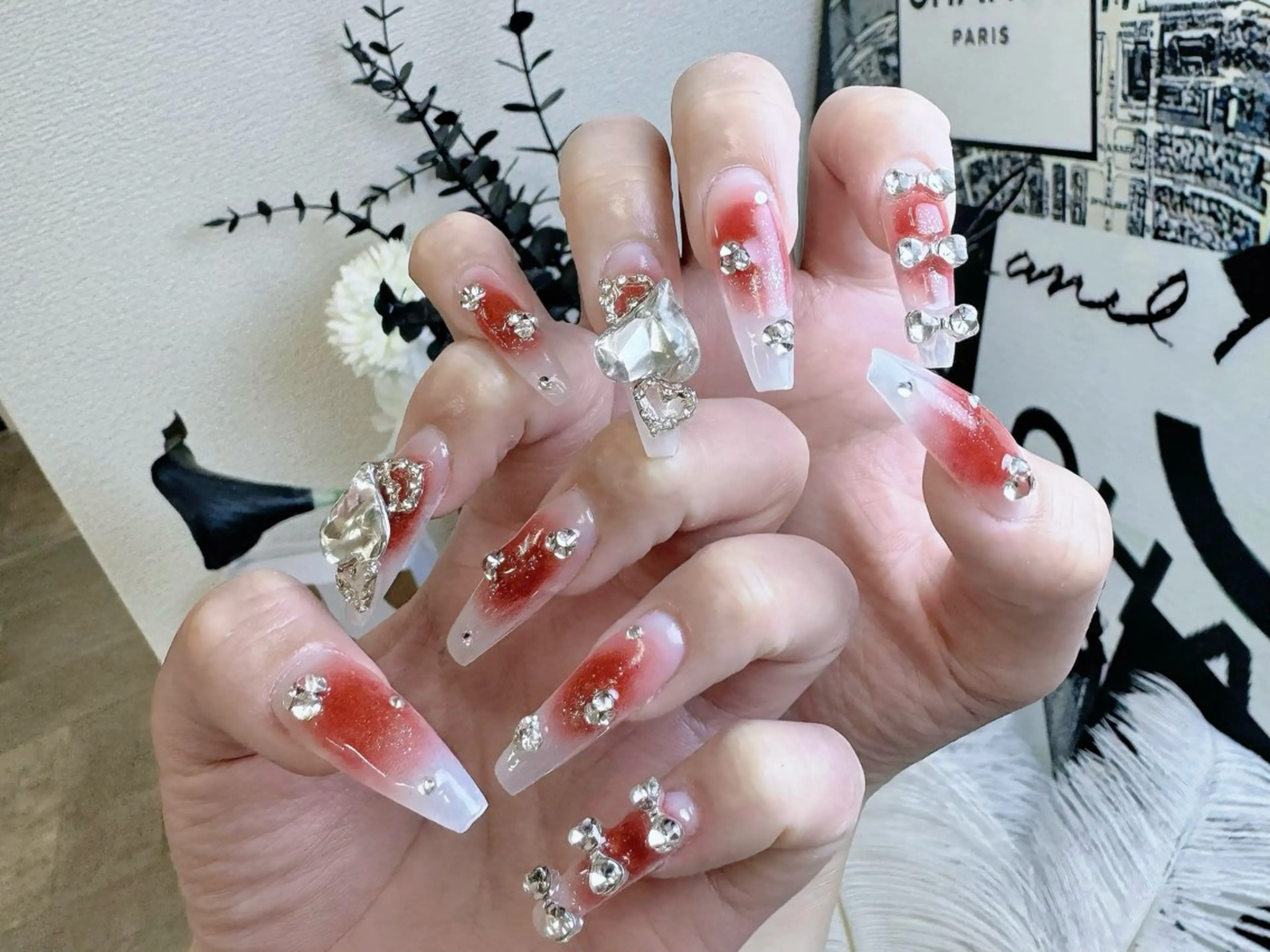 ネイル ハート 韓国ネイル 赤色 スカルプネイル 夏ネイル ハンドネイル MELODY BEAUTY SALON所属・Melody  スカルプ専門店のネイルデザイン