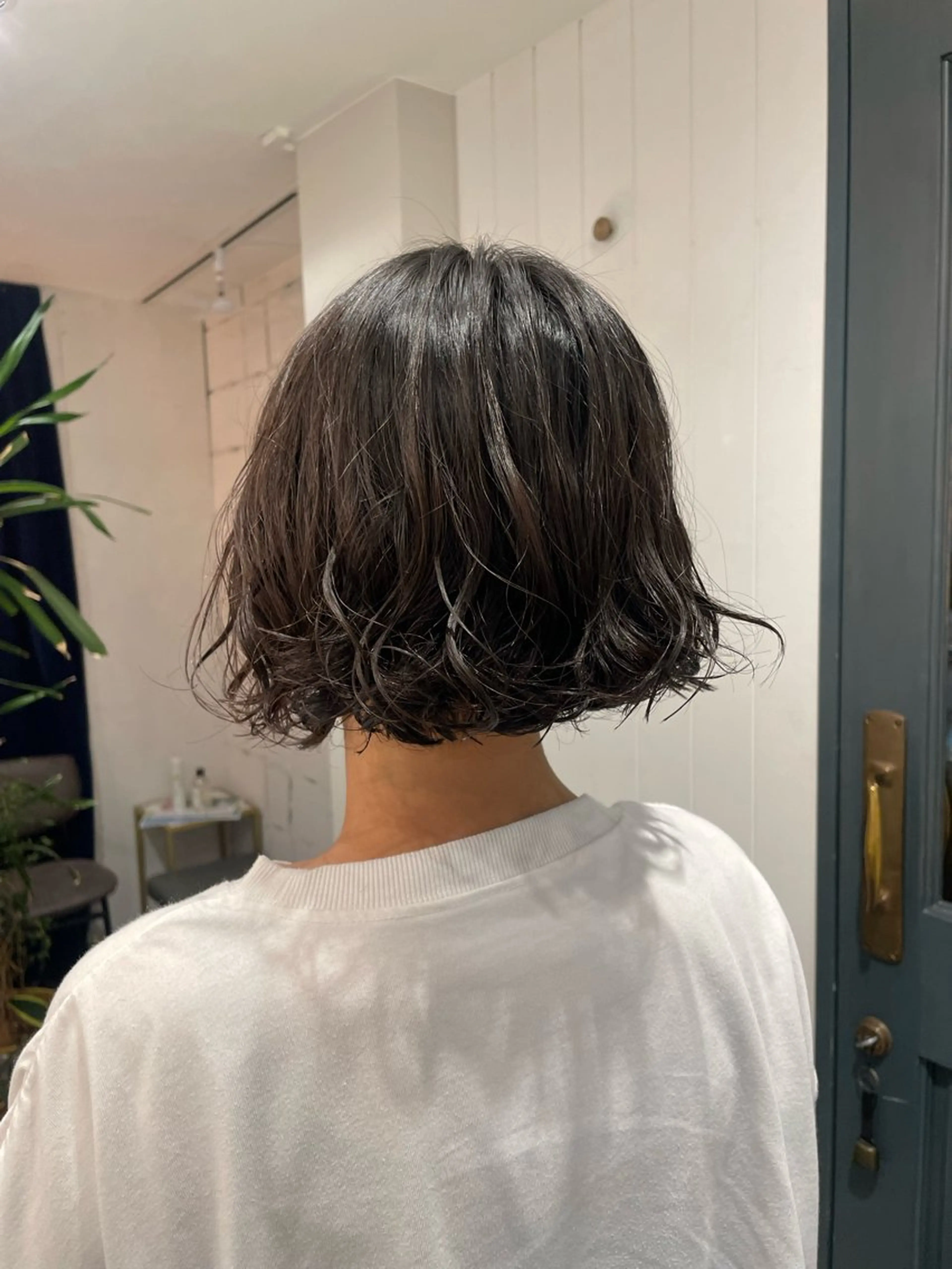 ミディアム パーマ ミディアムパーマ ボブ 石川 優奈のヘアスタイル