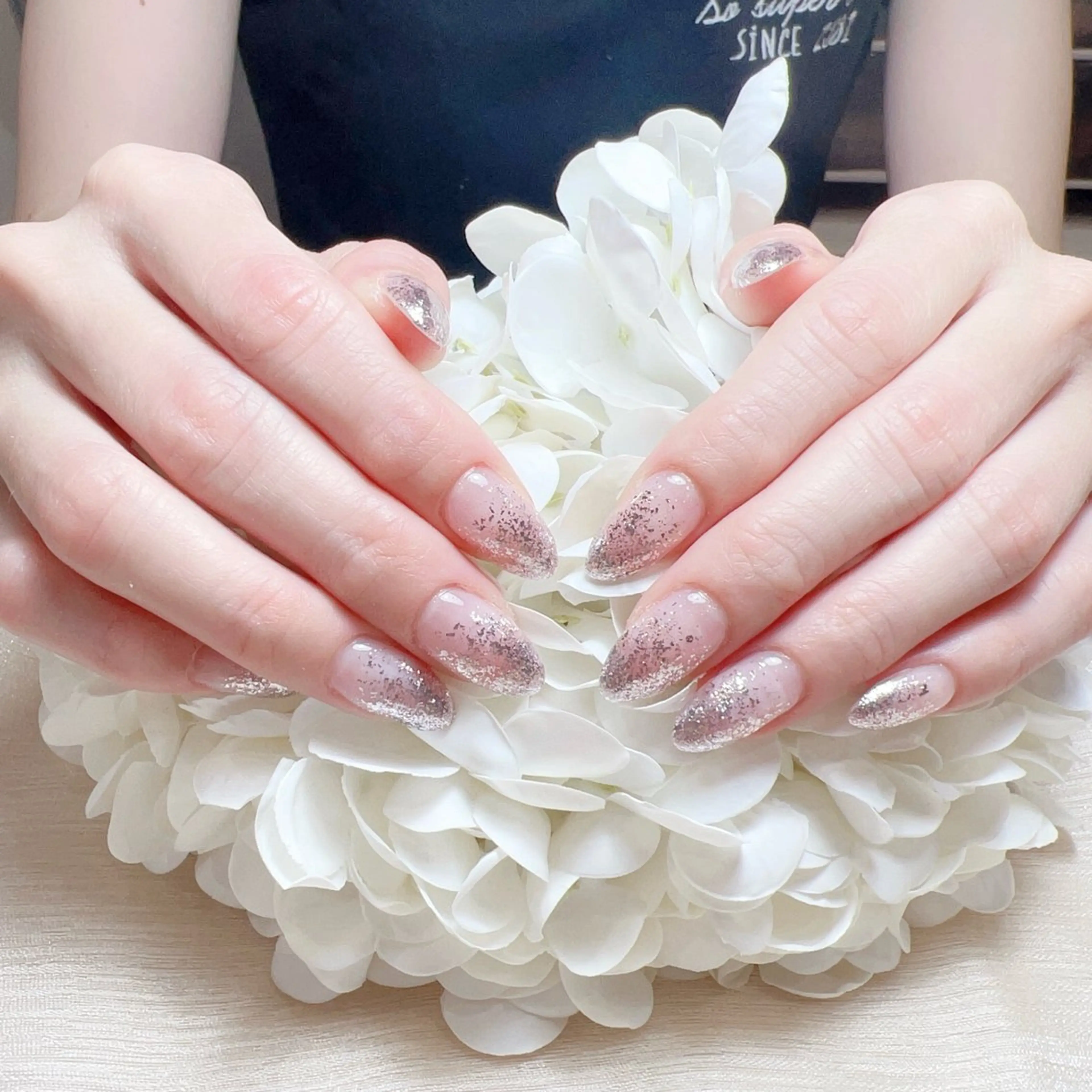 ネイル ラメ(グリッター) ラメグラデーション ハンドネイル Yui Nail所属・林 ゆいのネイルデザイン