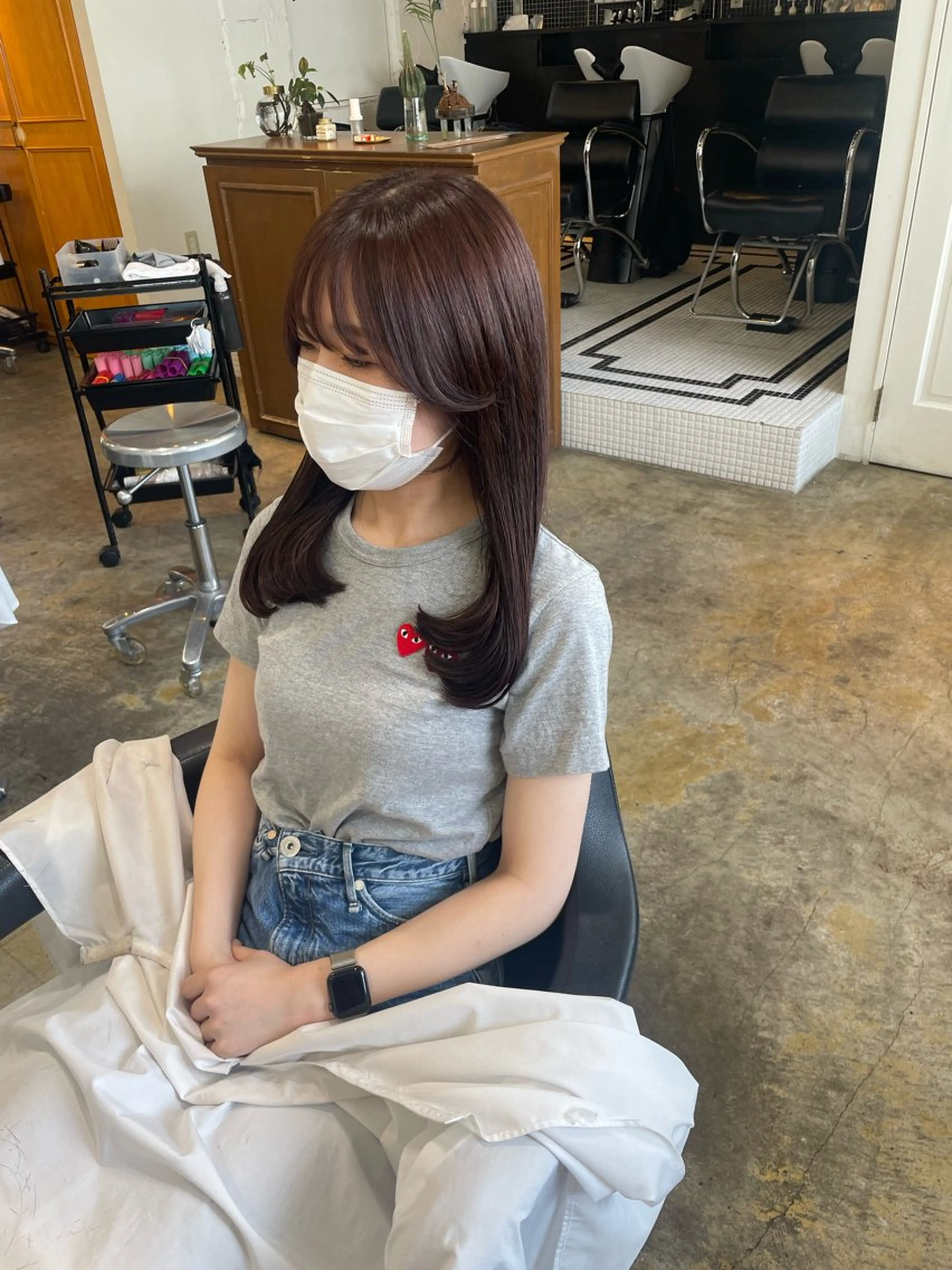 ミディアム カラー グレージュ ラベンダーカラー ラベンダーグレージュ ラベンダーグレー カット ヘアカラー トリートメント MIOベージュカラー 柔らかいカラーのヘアスタイル