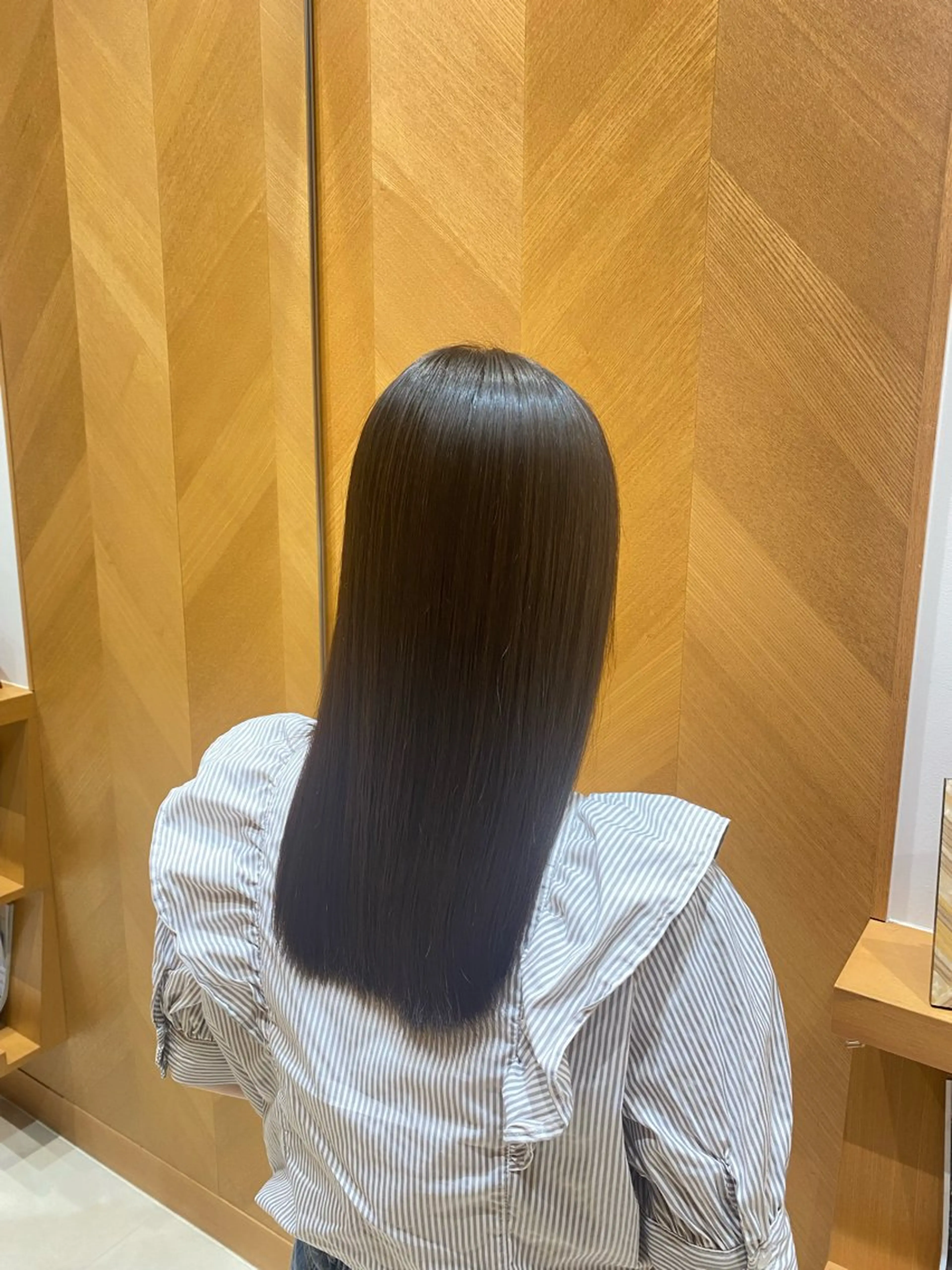 セミロング パーマ 縮毛矯正 apish 国分寺 / 鈴木 花穏のヘアスタイル