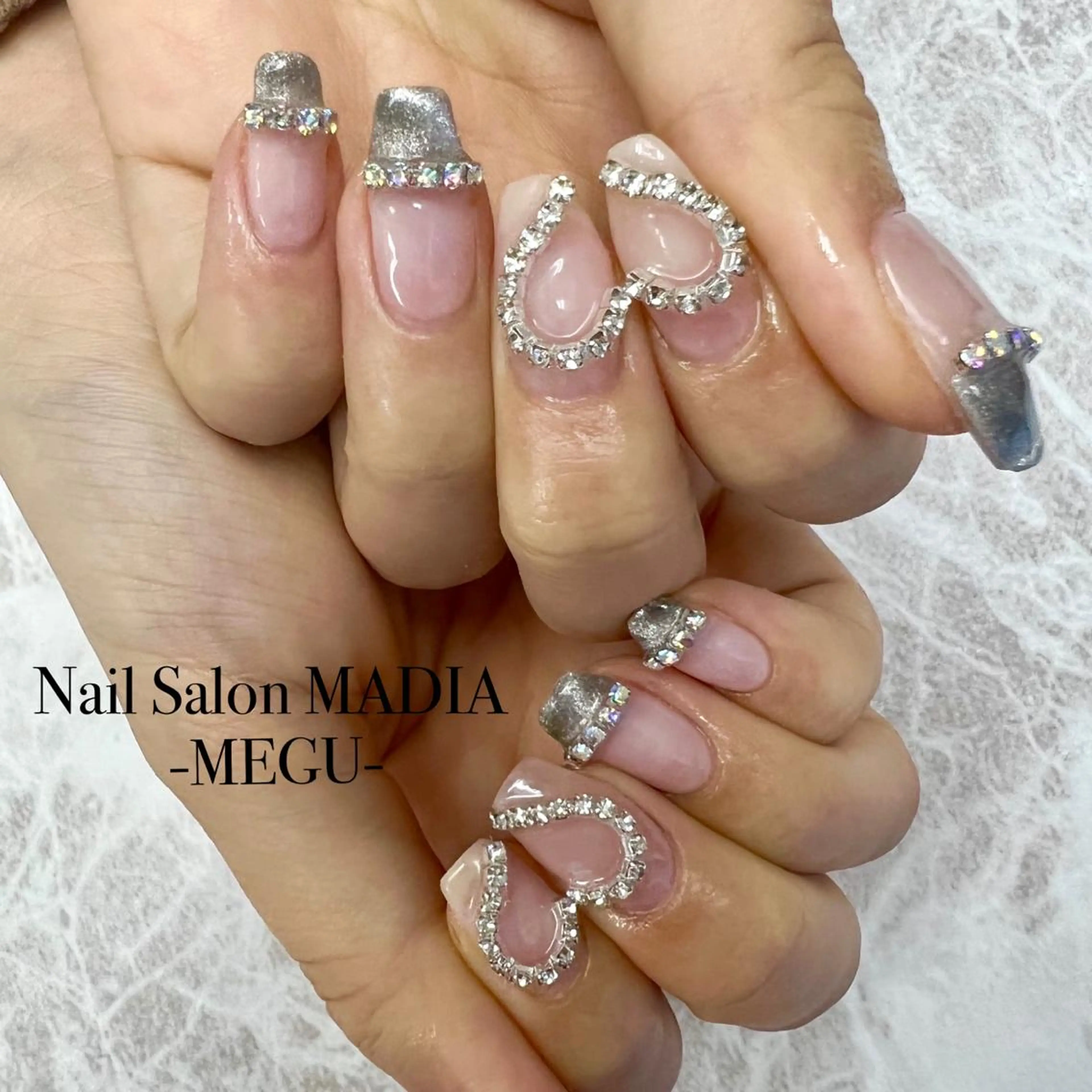 ネイル MADIA藤沢所属・MADIA MEGUのネイルデザイン