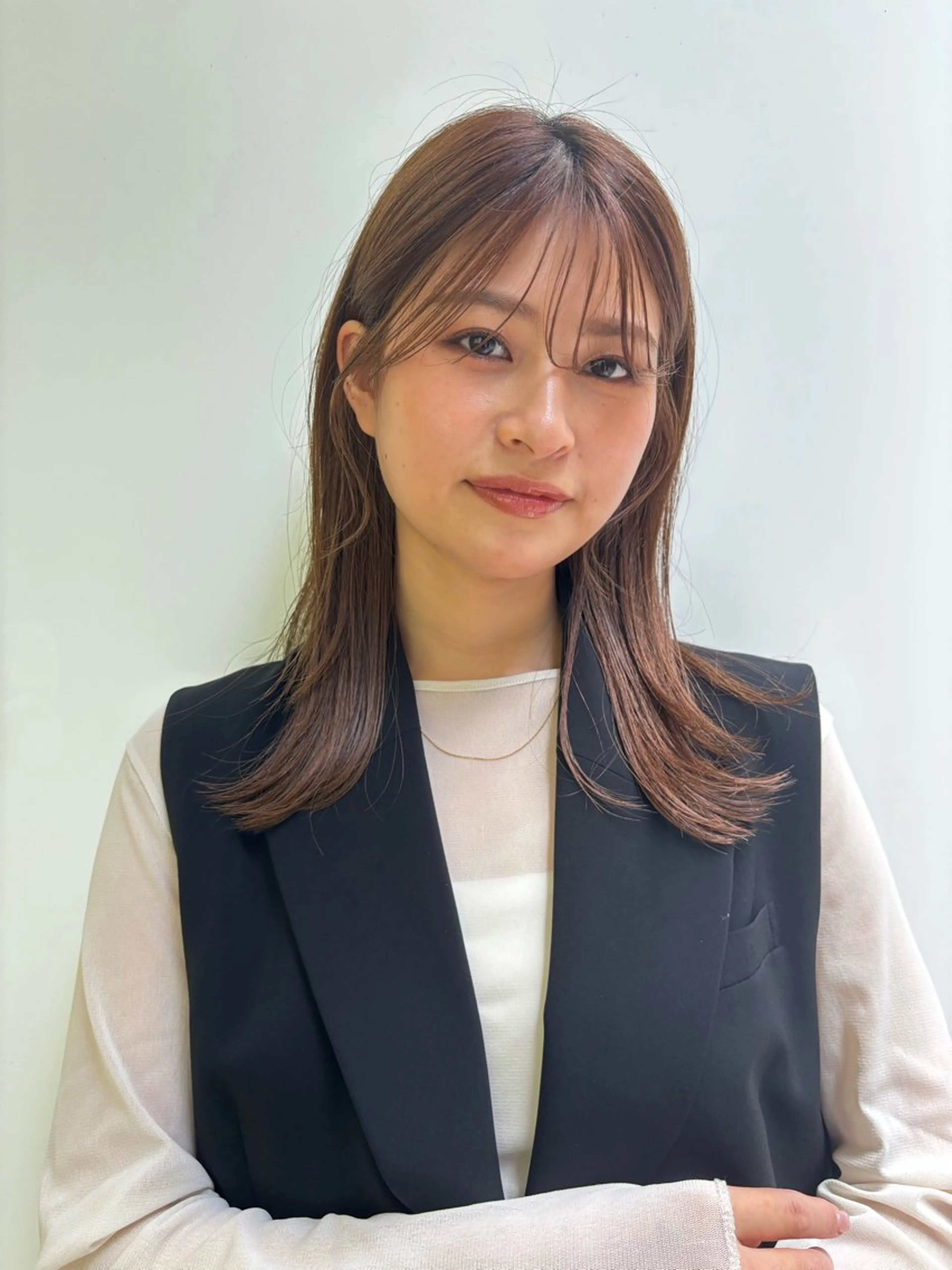 ミディアム 顔まわり/レイヤー 🌼MIU🌼のヘアスタイル