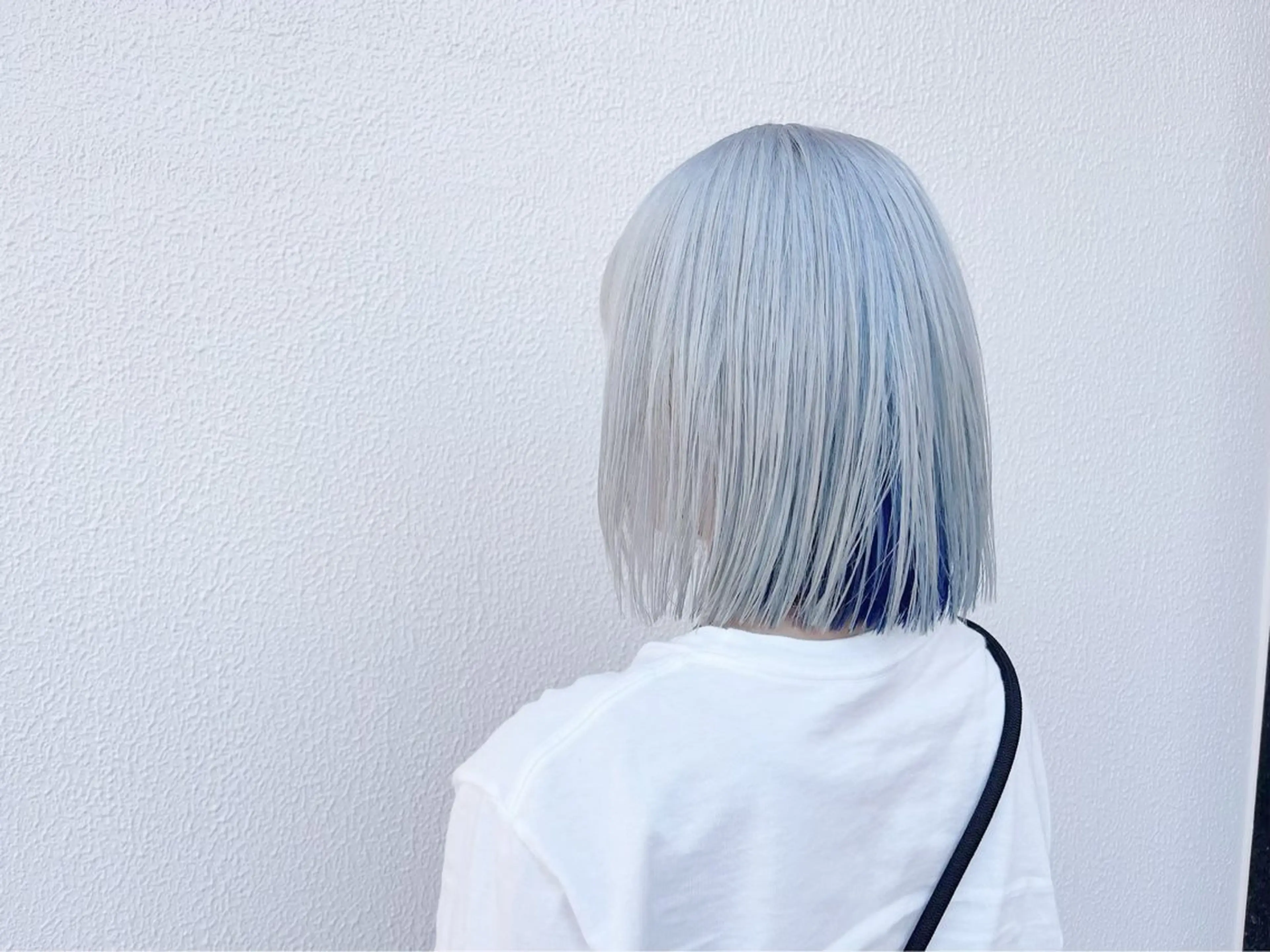 ショート カラー ベージュカラー ブリーチ ケアブリーチ ダブルカラー ハイトーンカラー ヘアカラー 🌈ホワイトカラー レイヤー/キシ🌈のヘアスタイル