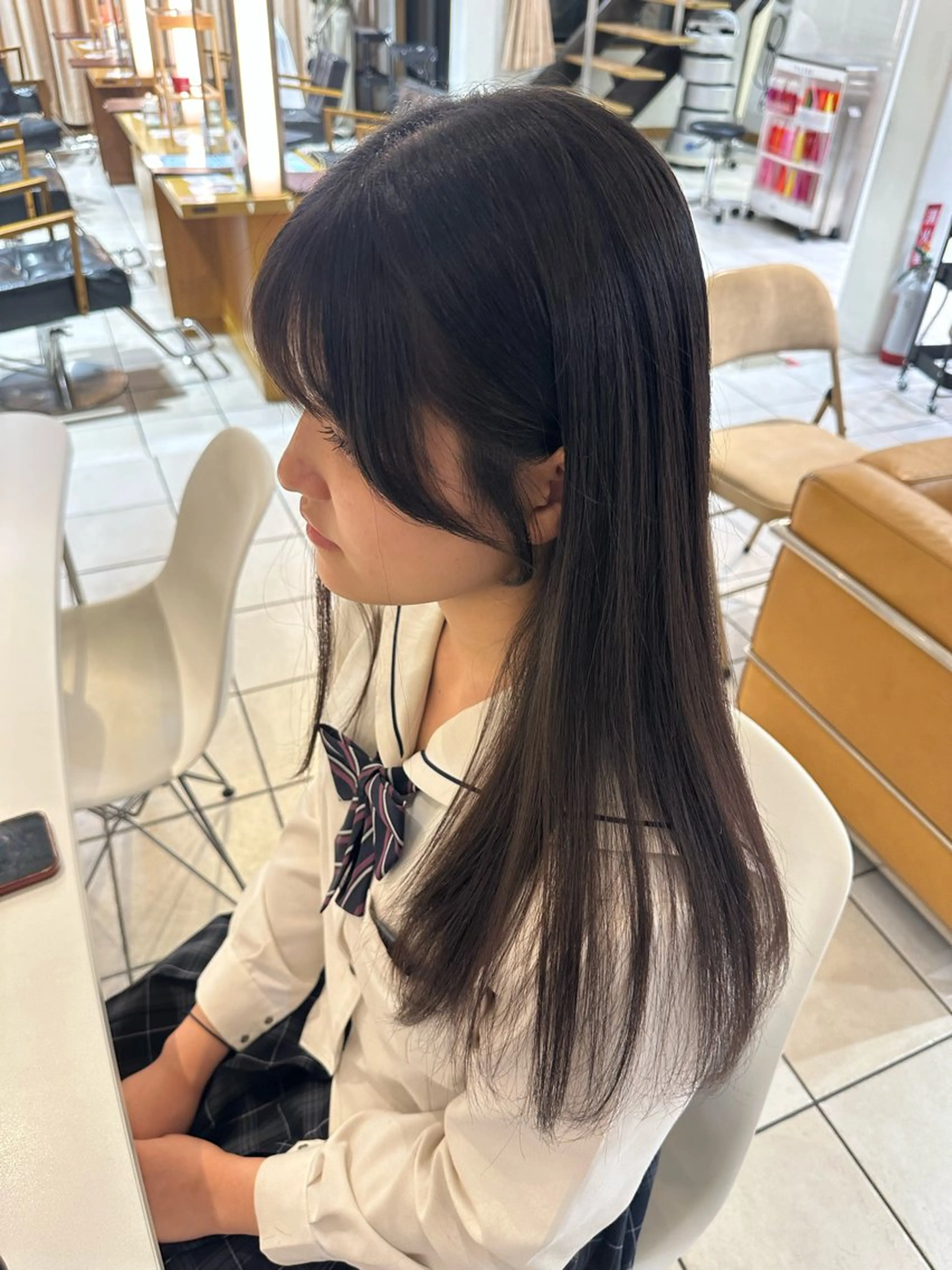 ロング 顔周りカット カット 縮毛矯正 van shionのヘアスタイル