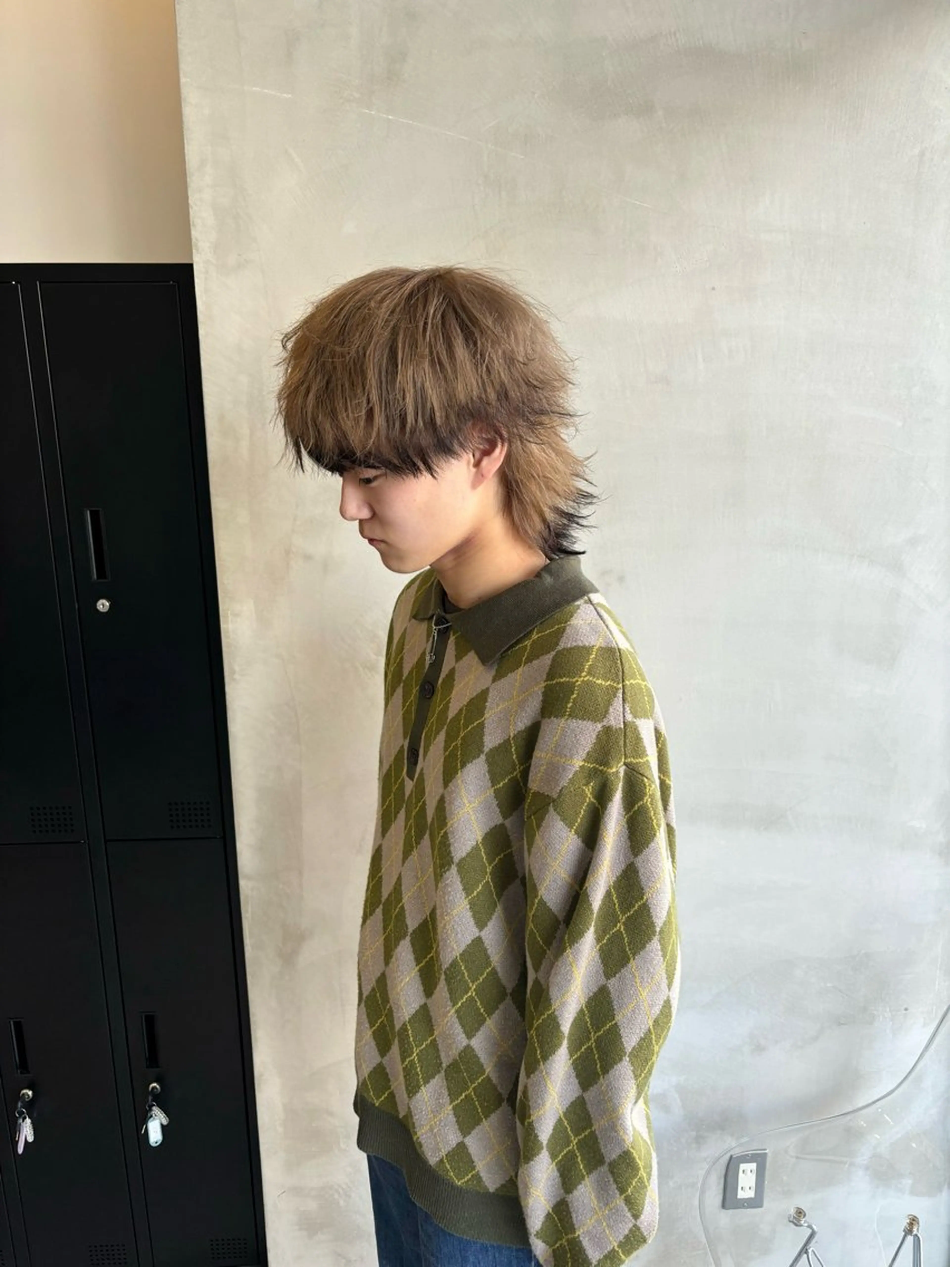 ショート カラー メンズ メンズバレイヤージュ メンズブリーチ メンズハイライト メンズインナーカラー メンズ韓国風 長谷川 湧のヘアスタイル
