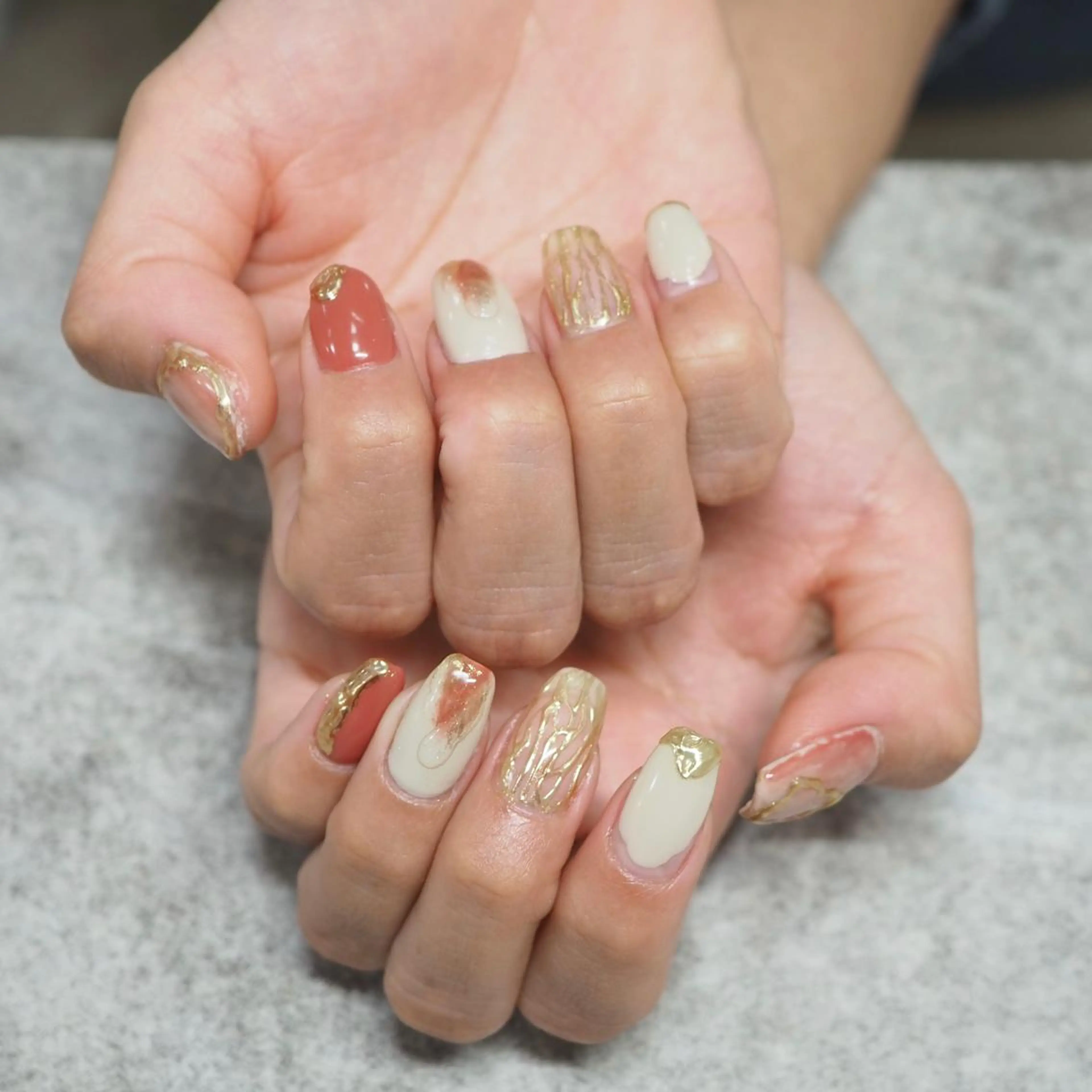 ネイル ハンドネイル 新子 沙枝のネイルデザイン