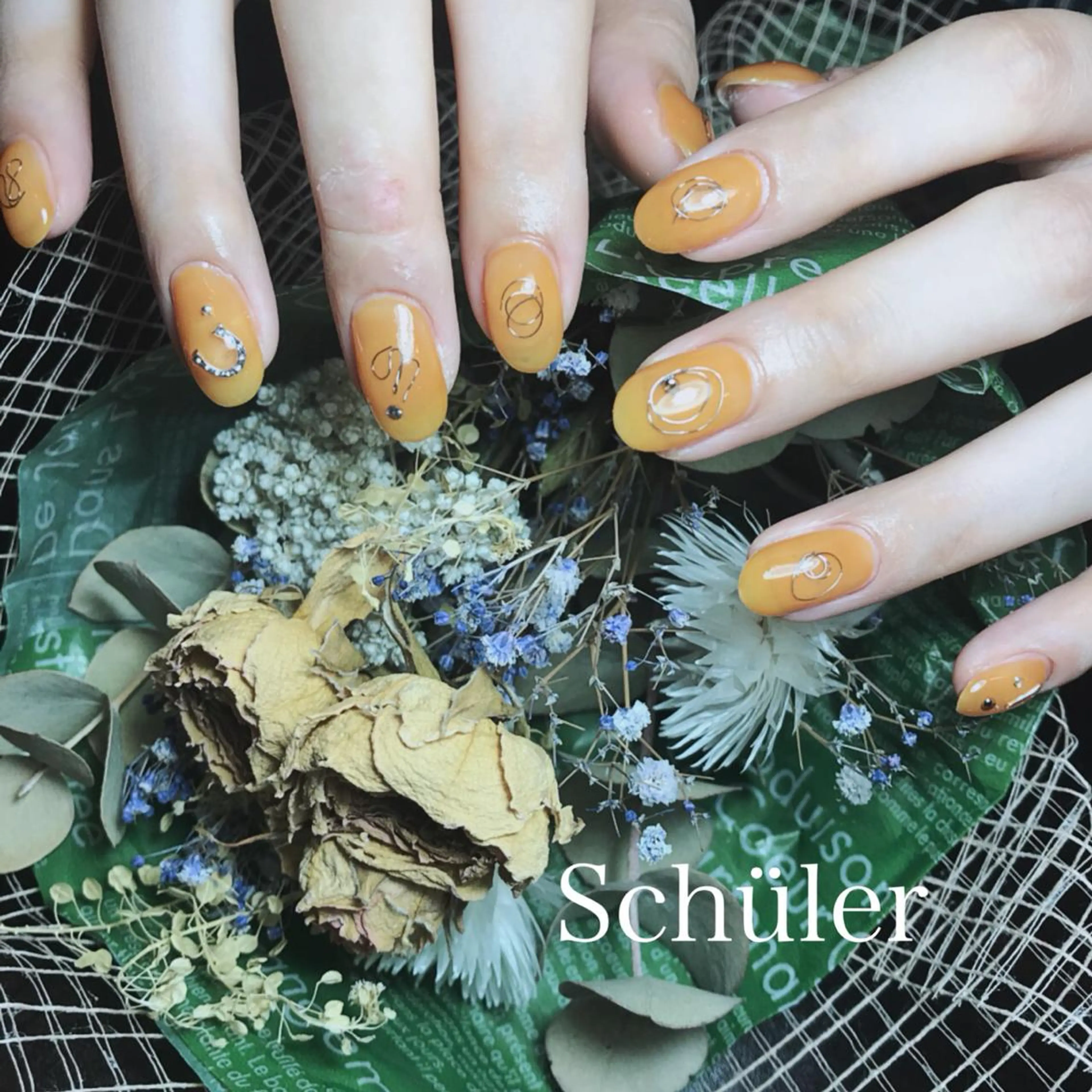 ネイル Schüler所属・野内 まきのネイルデザイン