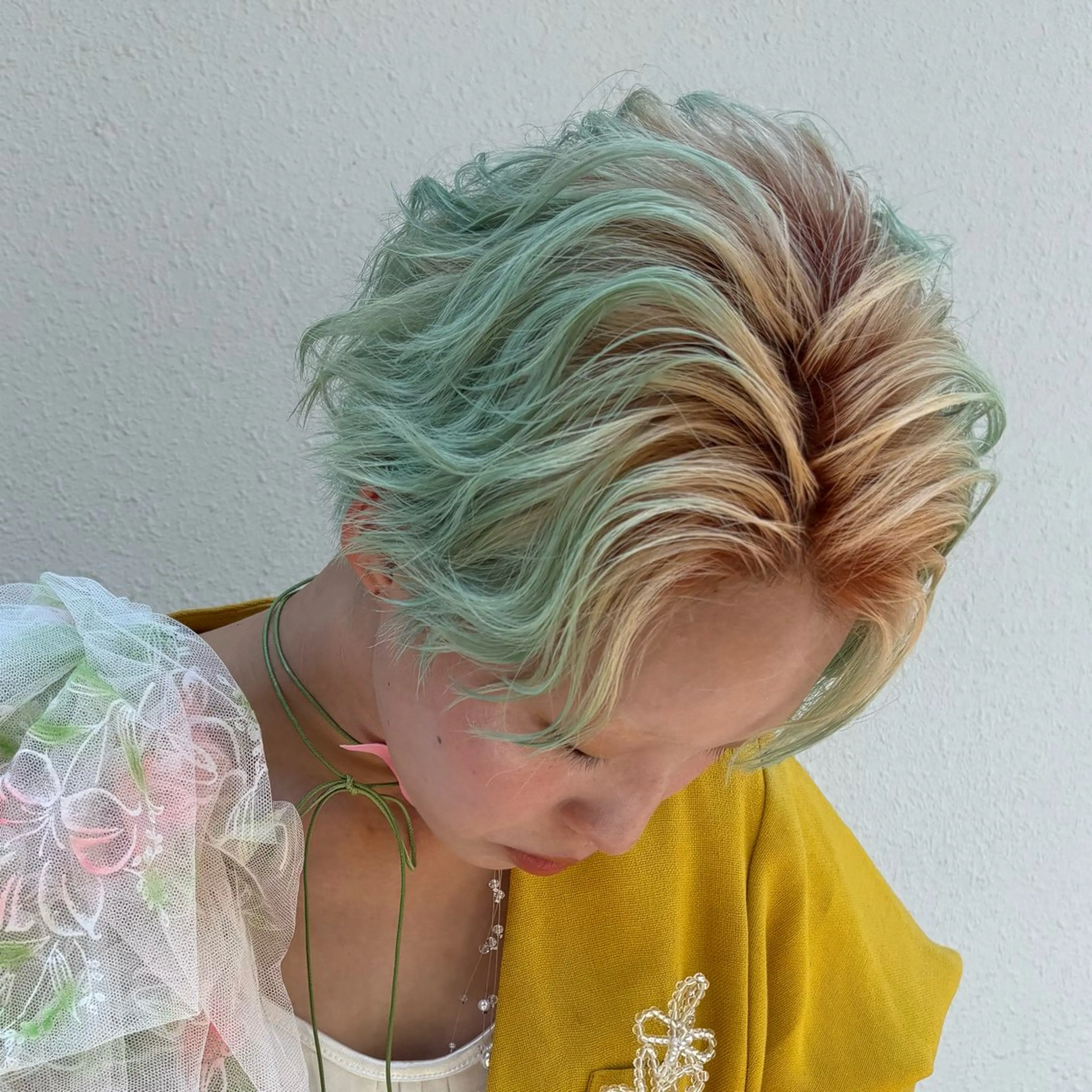 ショート カラー ハイトーン/デザイン カラー/COCOKAのヘアスタイル