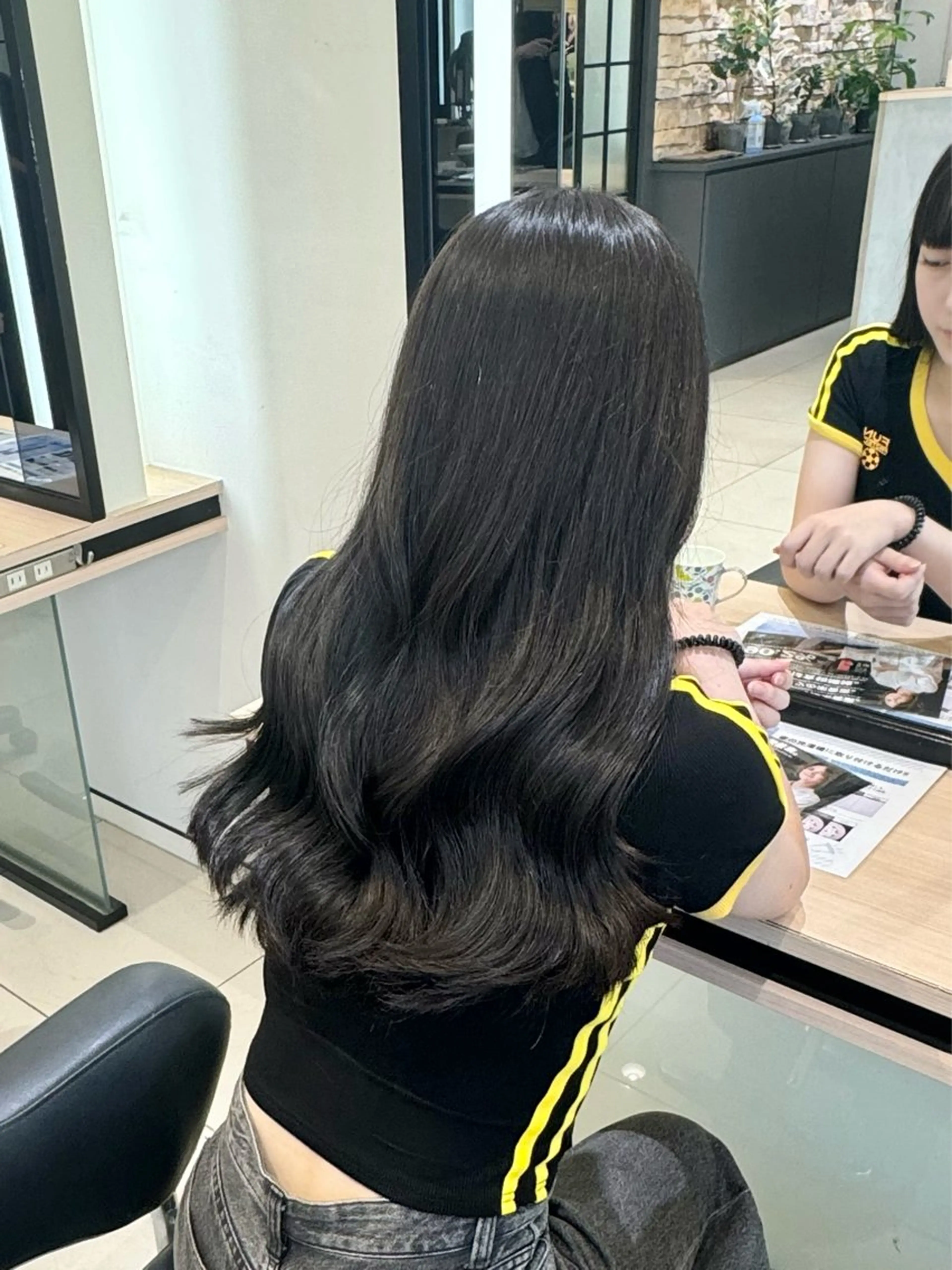 ロング カラー ヘアカラー トリートメント ひなの🫧ベージュ系 艶カラーのヘアスタイル