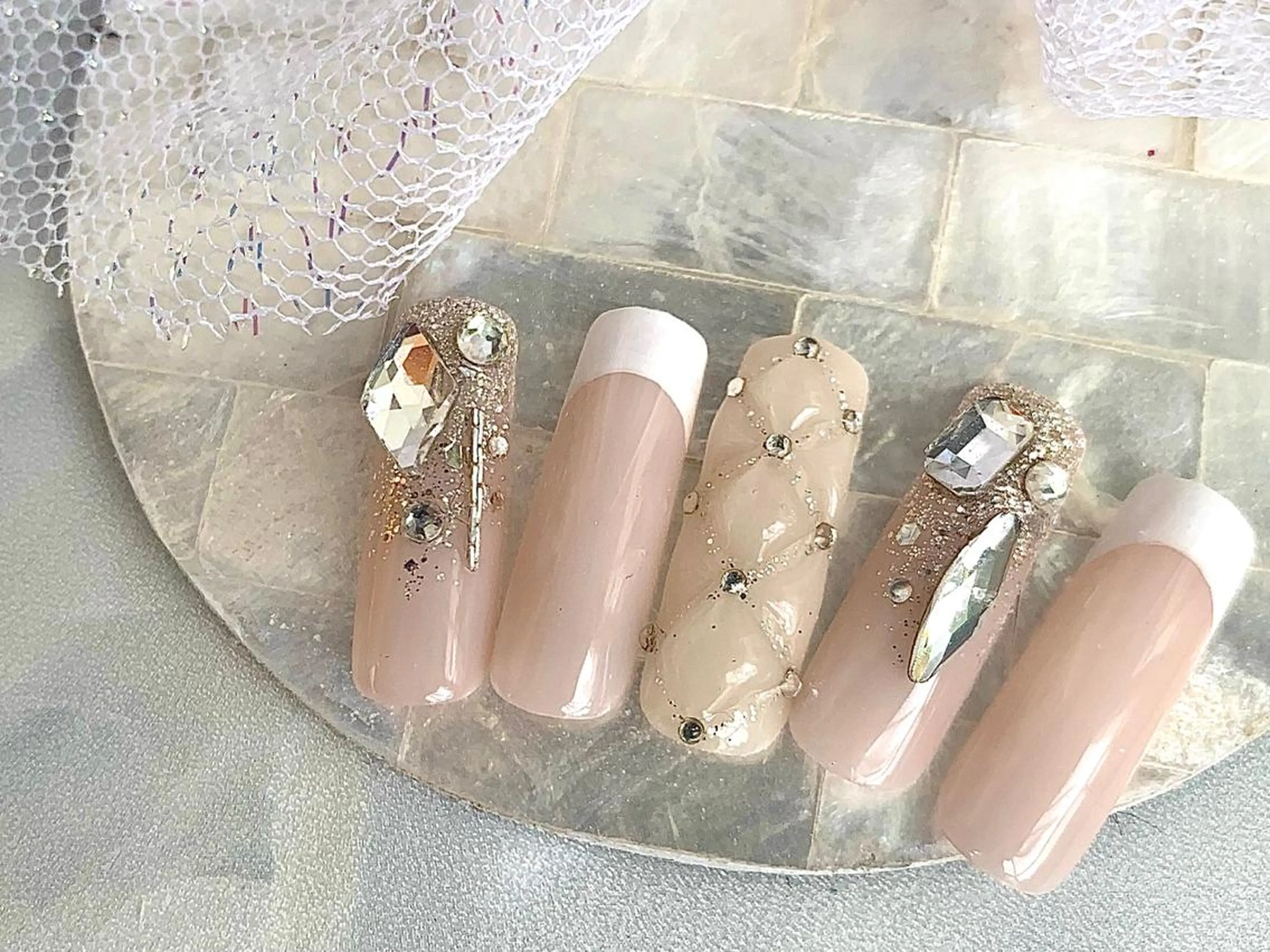 ロング カラー ネイル ハンドネイル Roi〈ロワ〉 Yume🎀のネイルデザイン