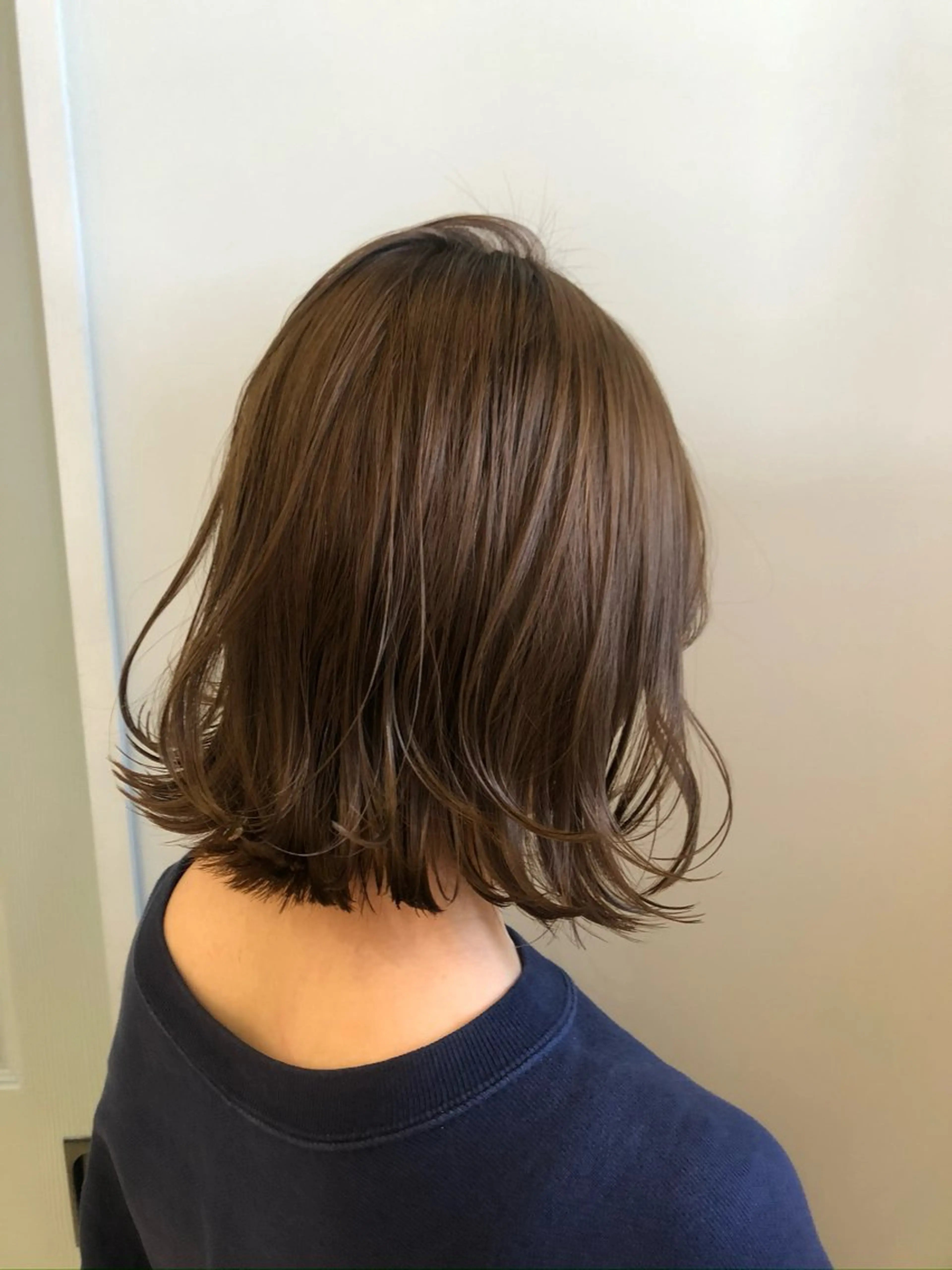ミディアム アッシュ カット ヘアカラー トリートメント TELA HAIR南流山店所属・TELA HAIR Annaのヘアスタイル