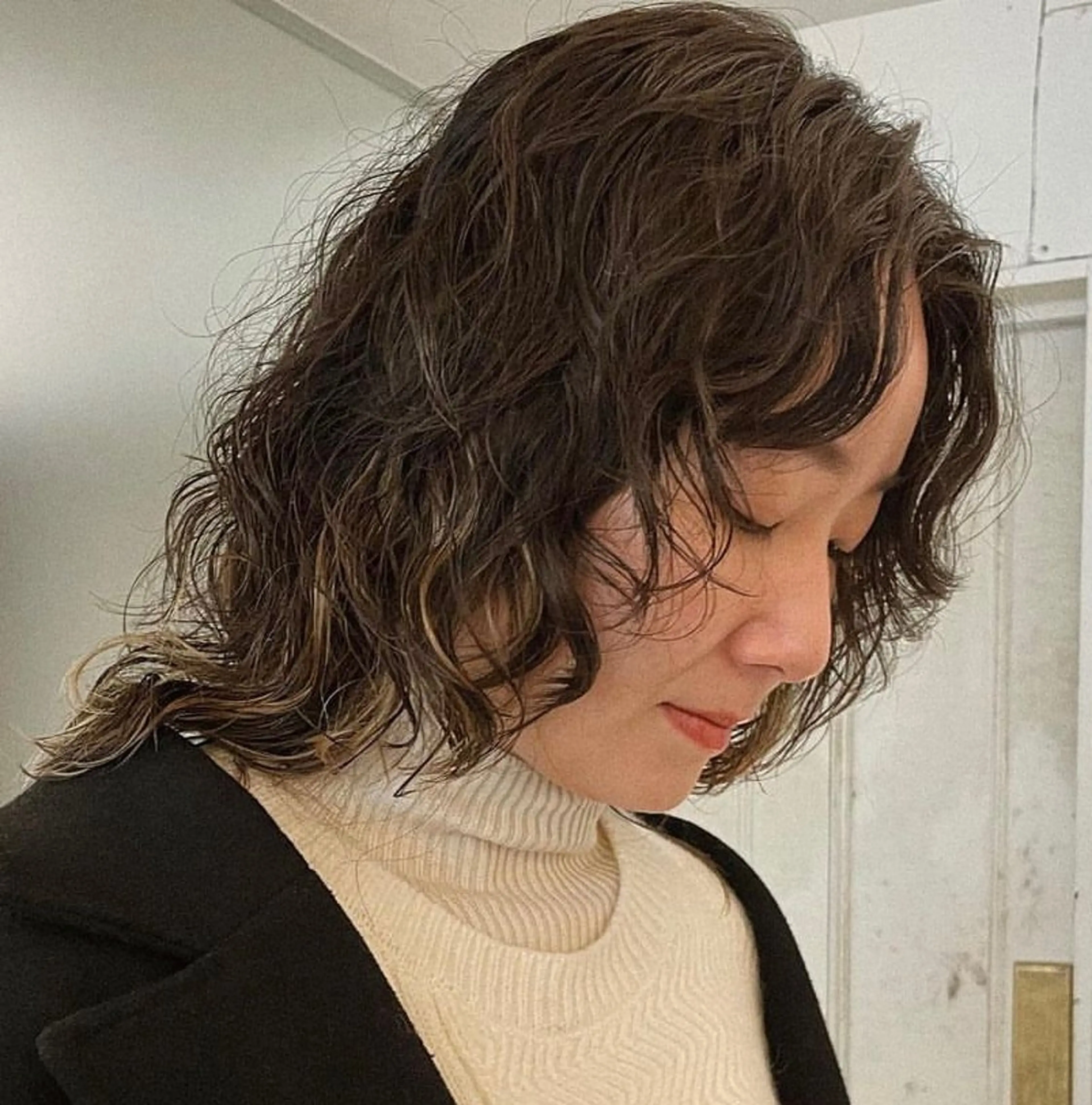 セミロング セミロングパーマ ウルフカット 暖色カラー🧡 ボブ🧚‍♀️マナのヘアスタイル