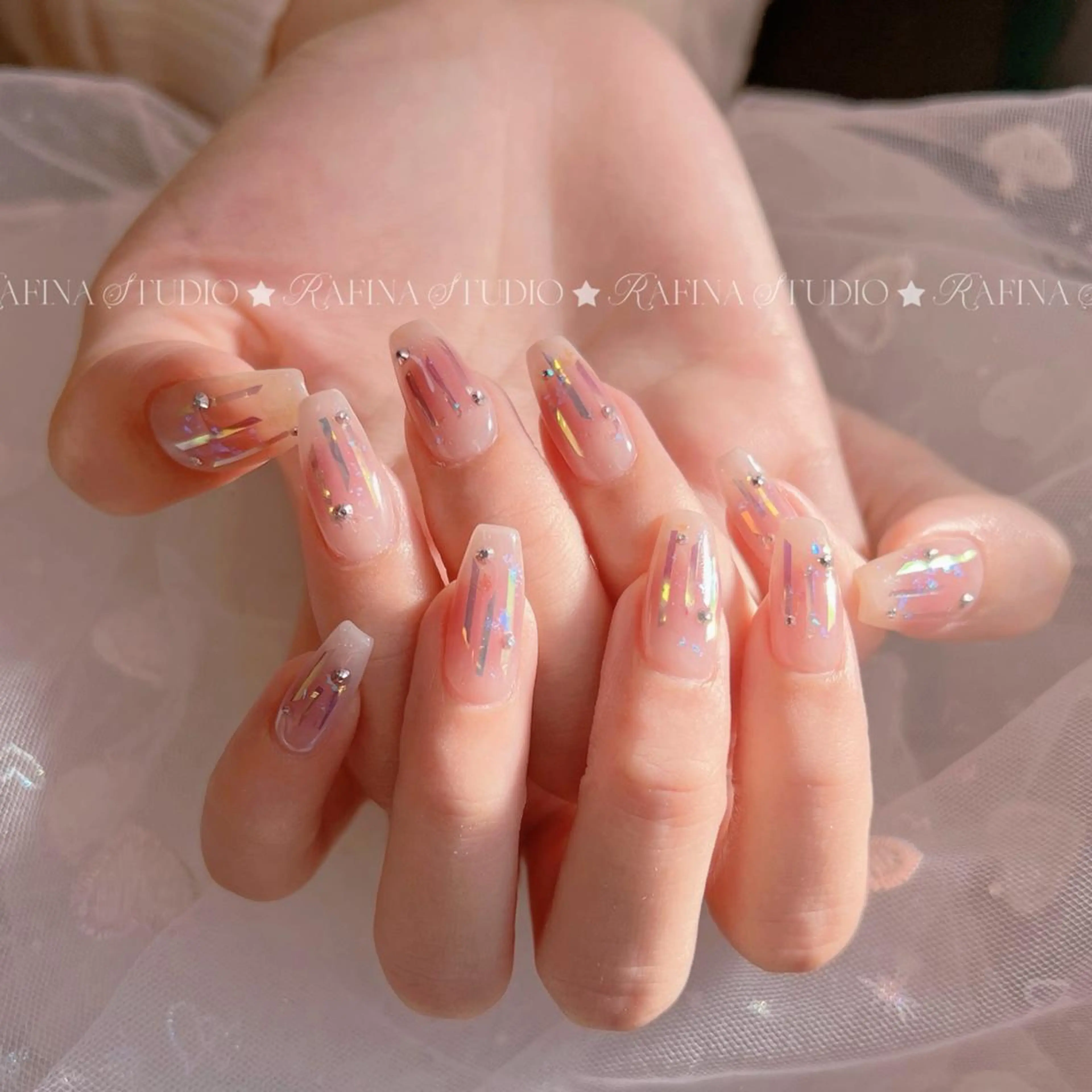 ネイル 玲央 YOYOのネイルデザイン