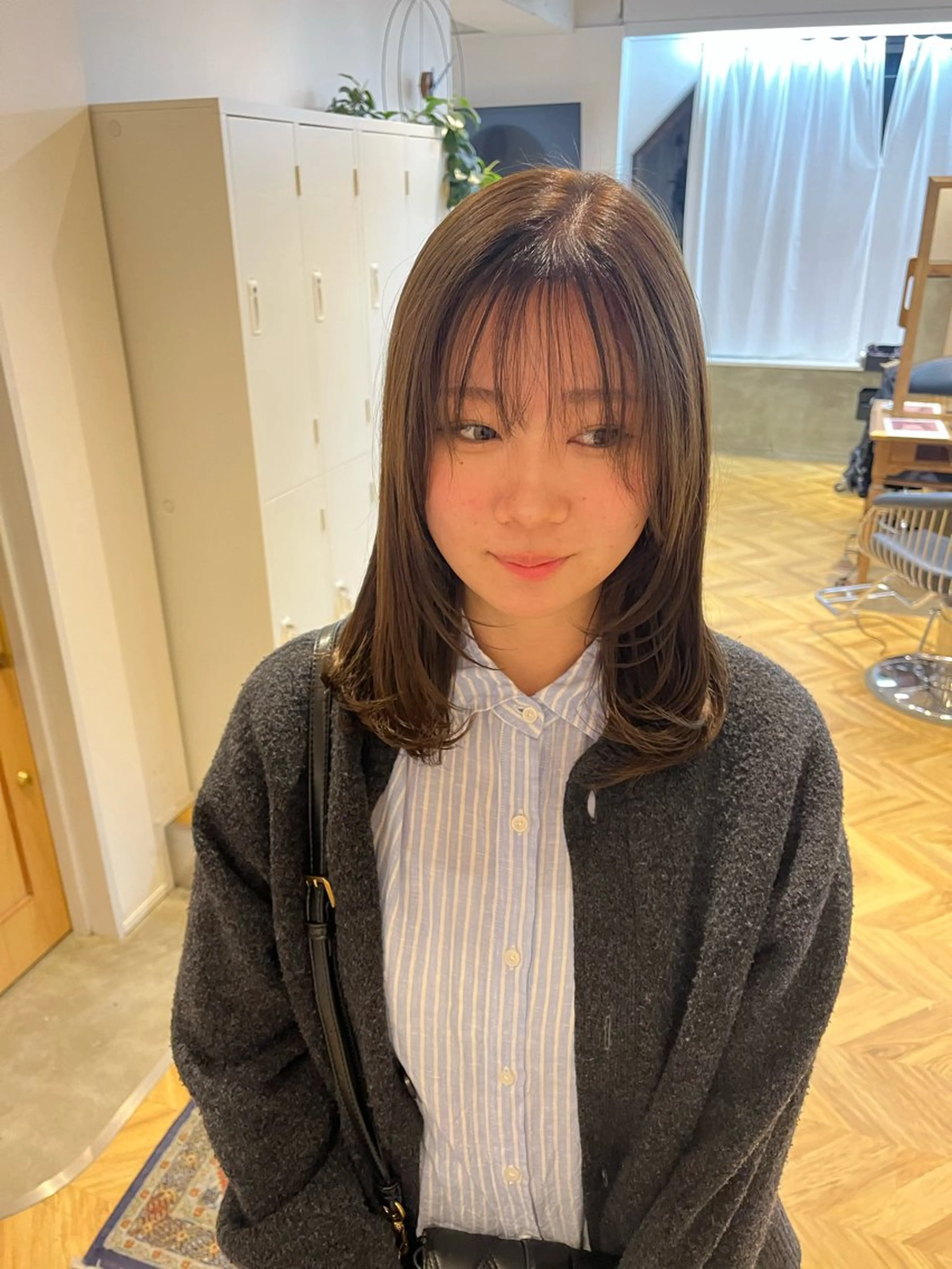 カラー ベージュカラー オリーブベージュ ヘアカラー 凜 (りん)のヘアスタイル