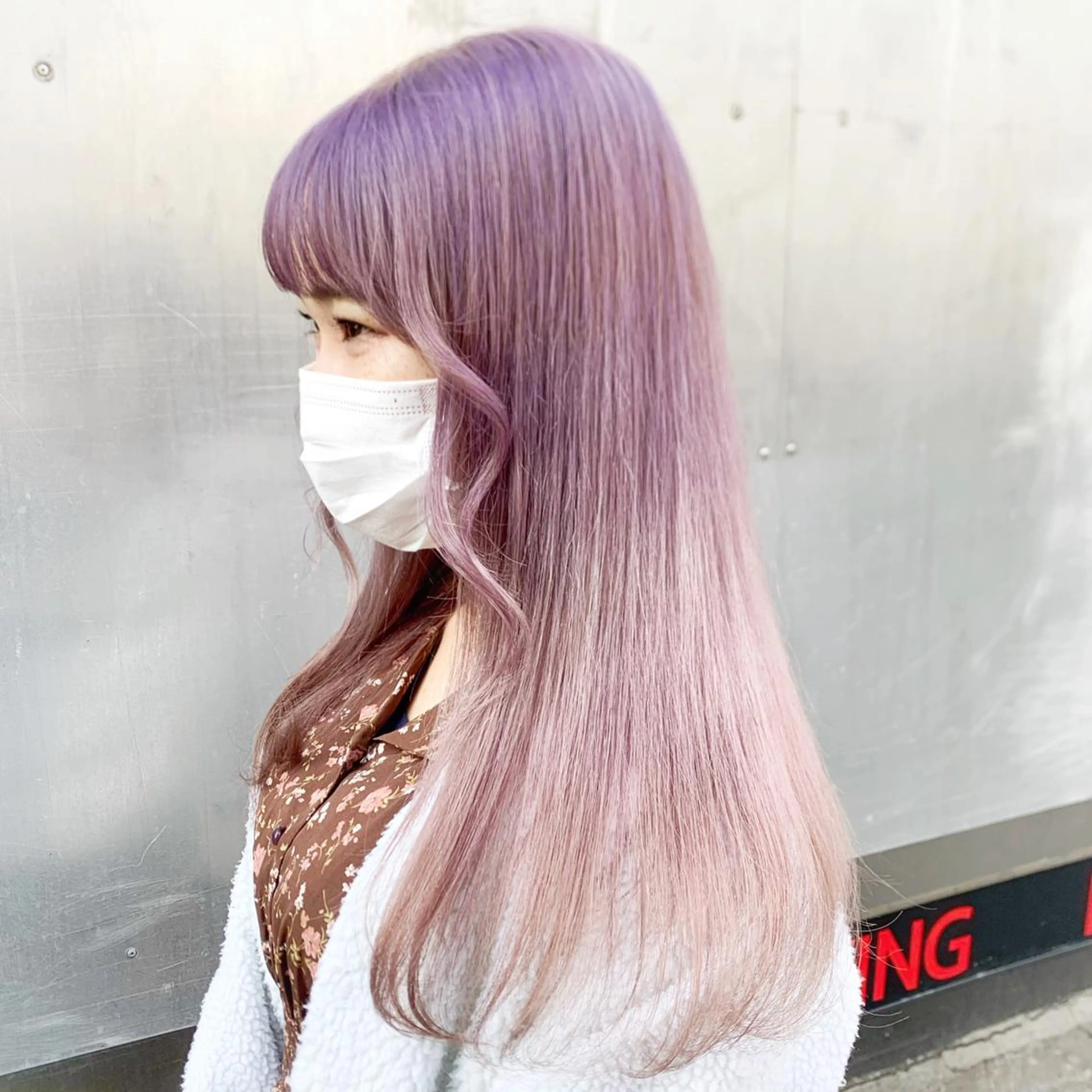 ロング カラー ヘアアレンジ グラデーションカラー ラベンダーカラー ヘアカラー ピンクカラー🩷 ヘアセットＮＯ.1のヘアスタイル