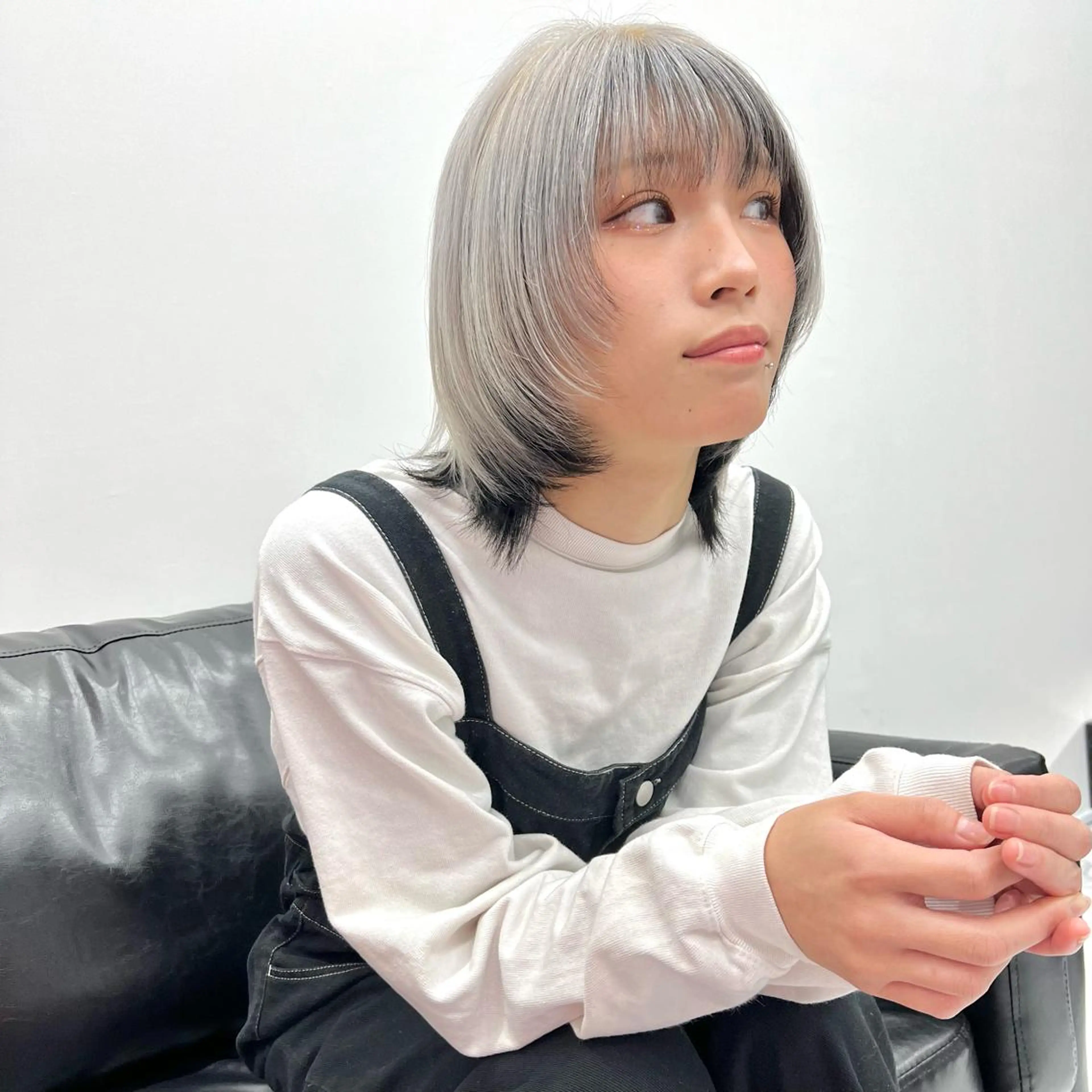 ショート カラー ブリーチ 透明感カラー ハイトーンカラー 小顔カット ChuDuck所属・🐮ChuDuck 代表　SHOTA🐮のヘアスタイル