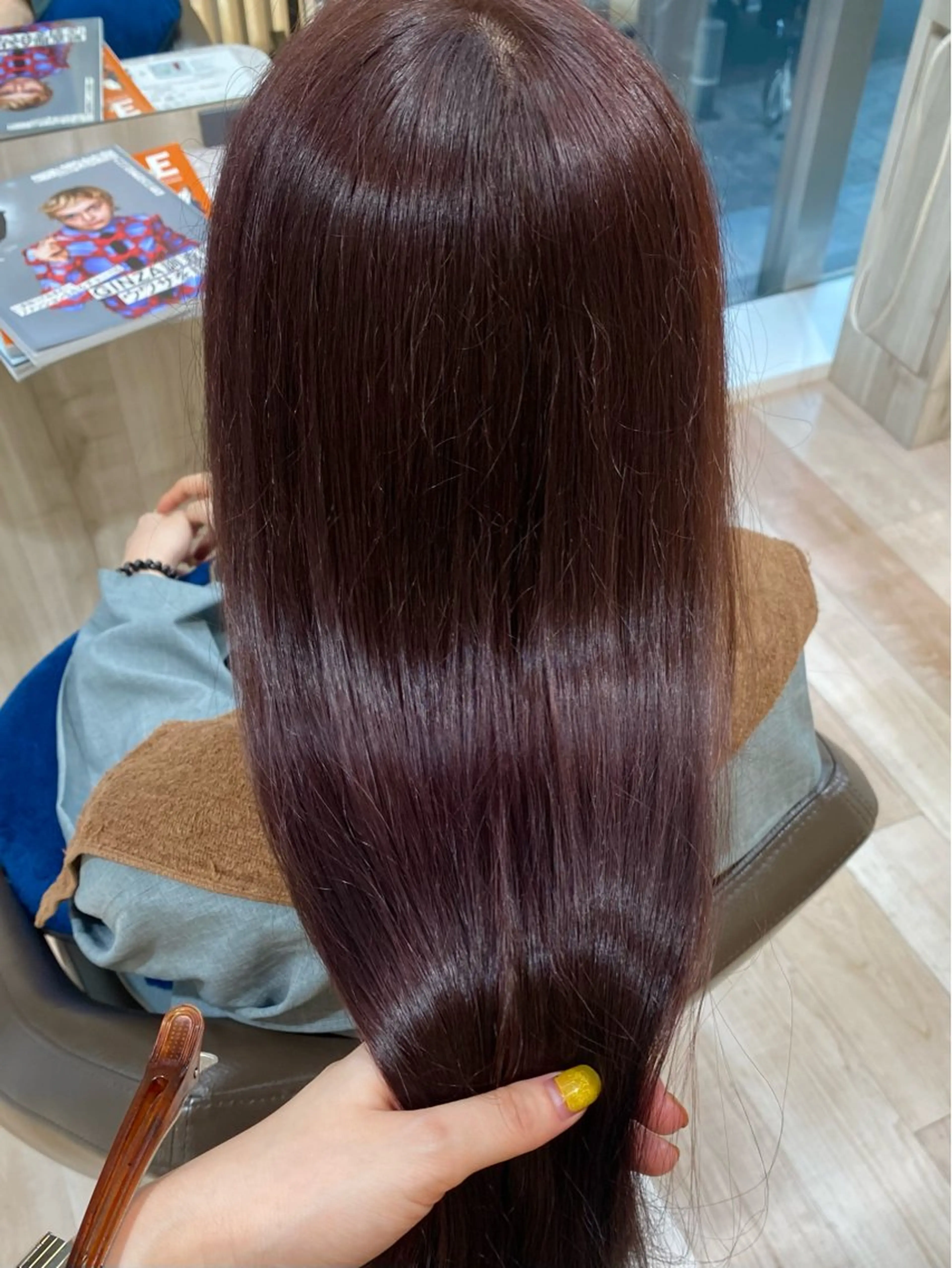 ロング カラー ブリーチ ブリーチなしカラー カット ヘアカラー トリートメント 松永 わかなのヘアスタイル