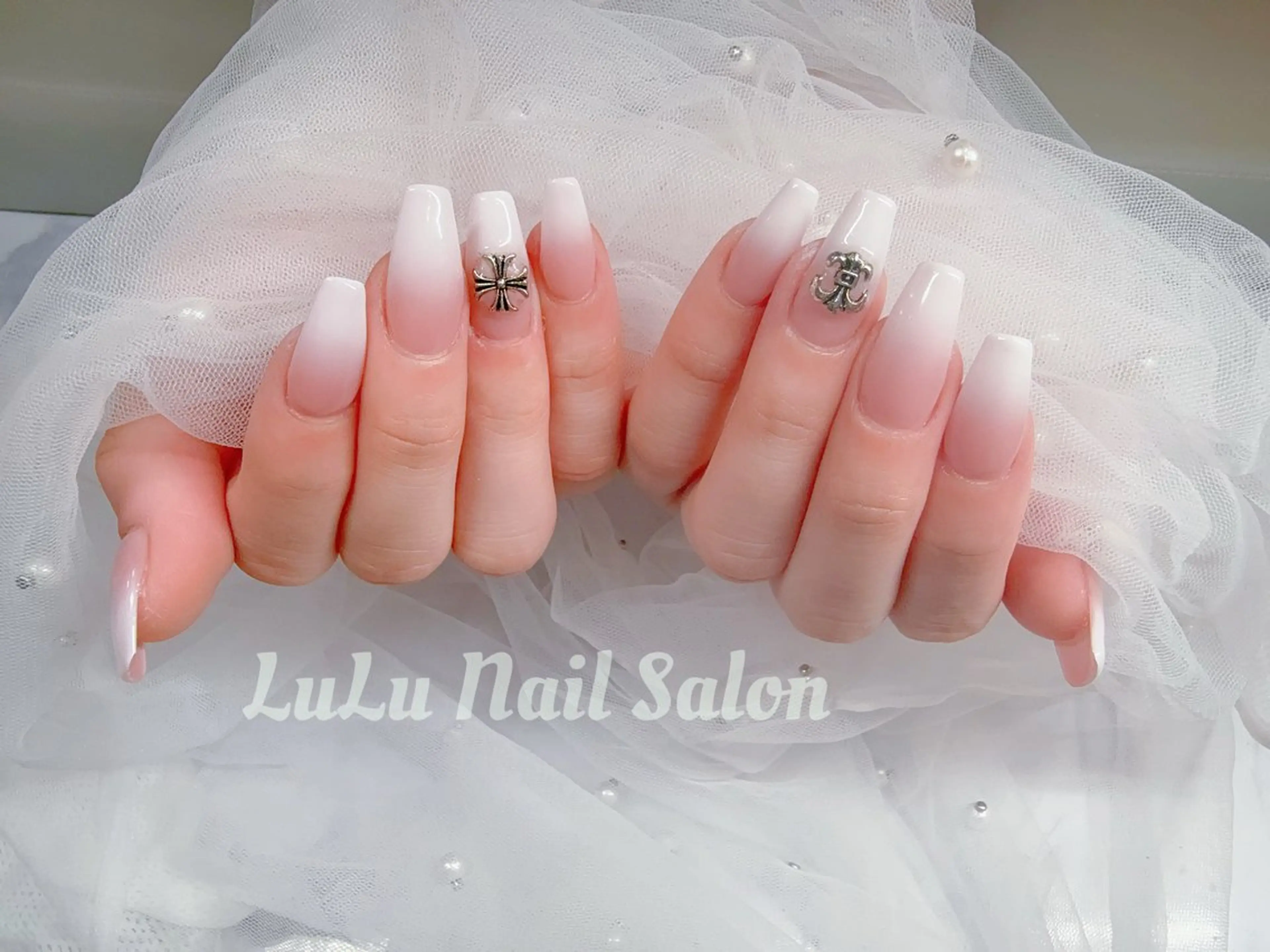 ネイル ハンドネイル LULU Nail Salon 新宿所属・LU LU NailSalonのネイルデザイン