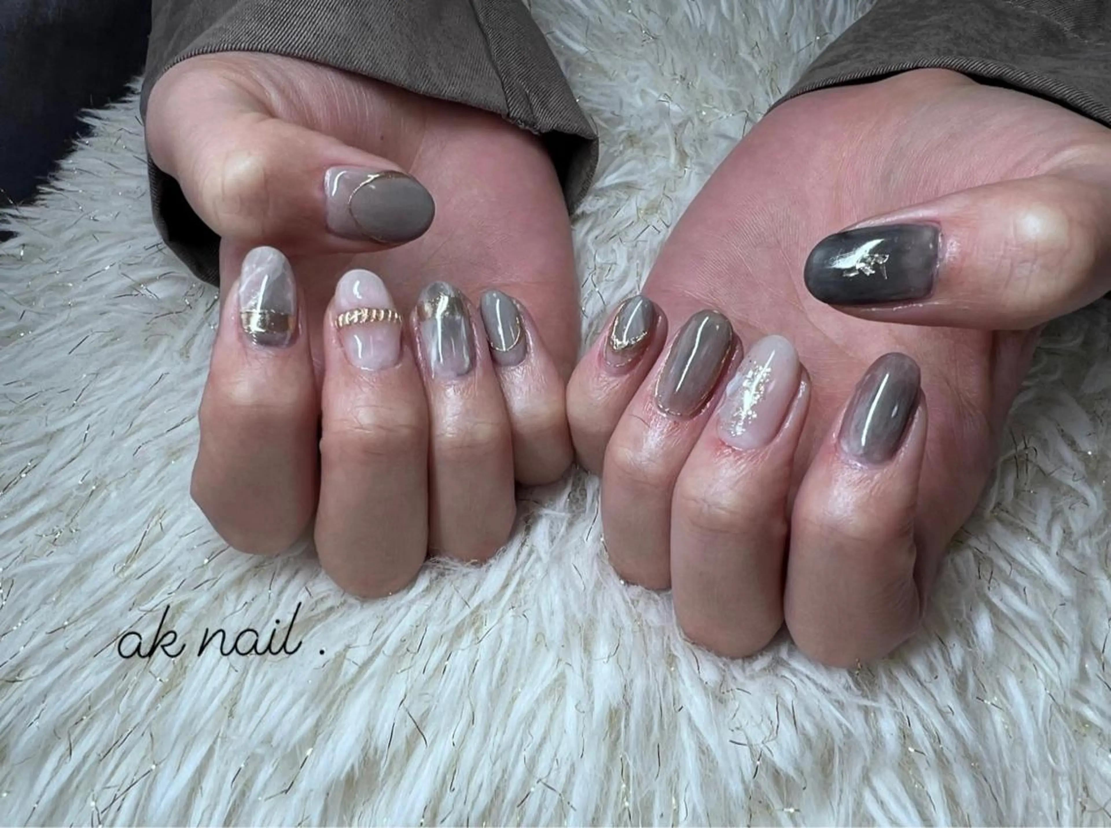 ミディアム ネイル ハンドネイル ak nail .のネイルデザイン