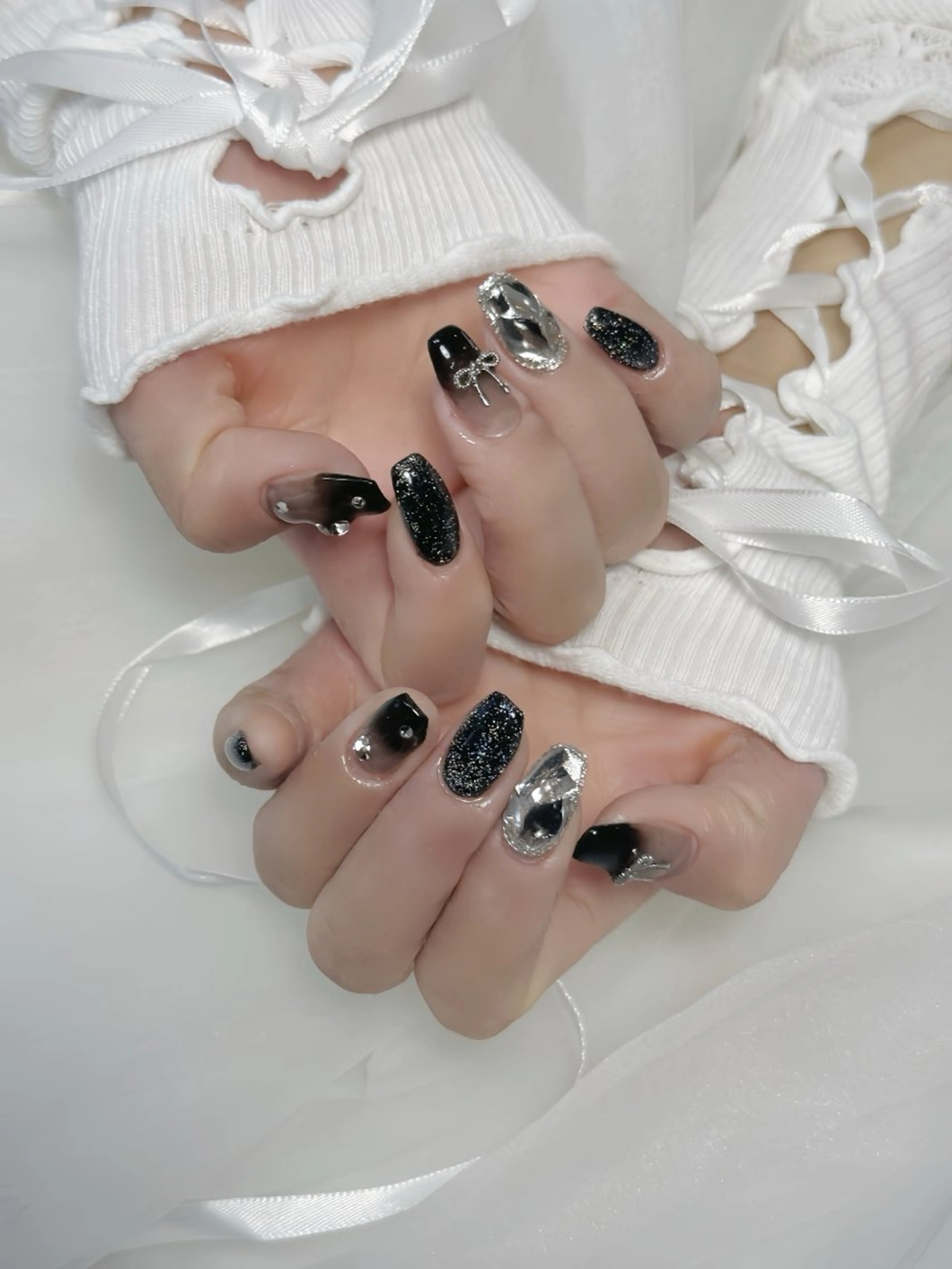ネイル ハンドネイル 🩵ニヨ ネイル ☁️のネイルデザイン