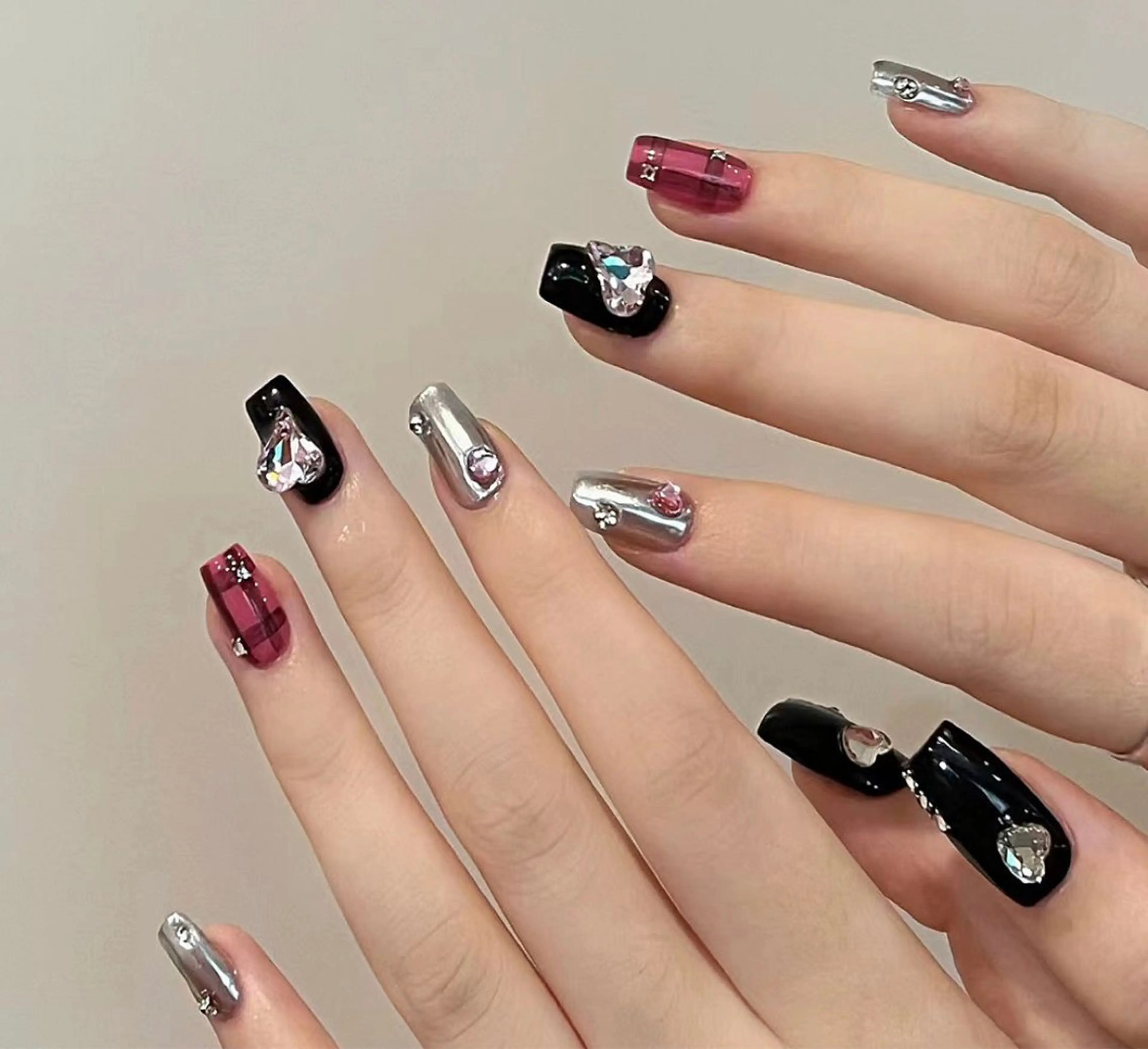 ネイル Glow Nail スカルプ専門店のネイルデザイン