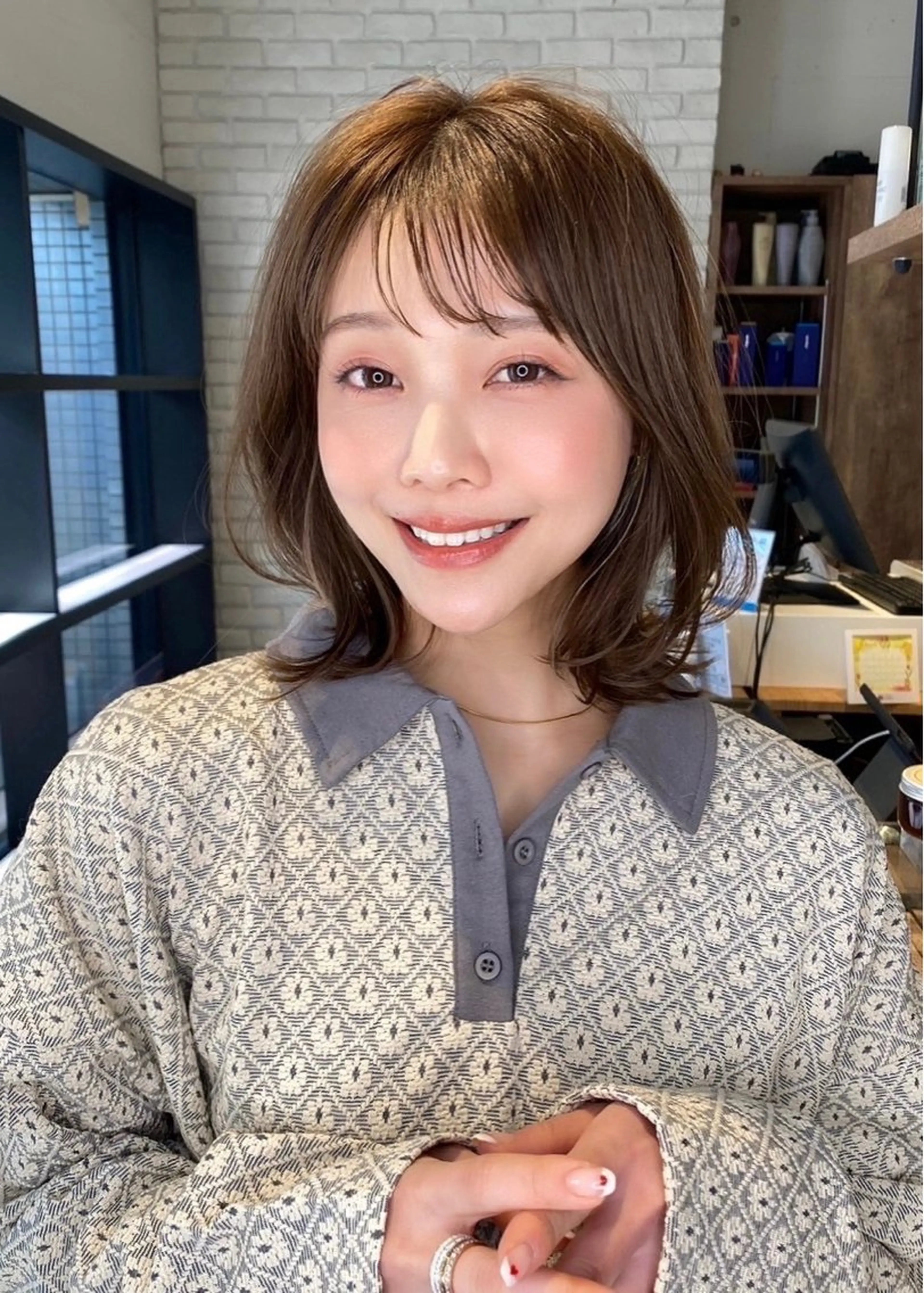 ミディアム [似合う小顔カット] 🪽MUNi恵比寿のヘアスタイル