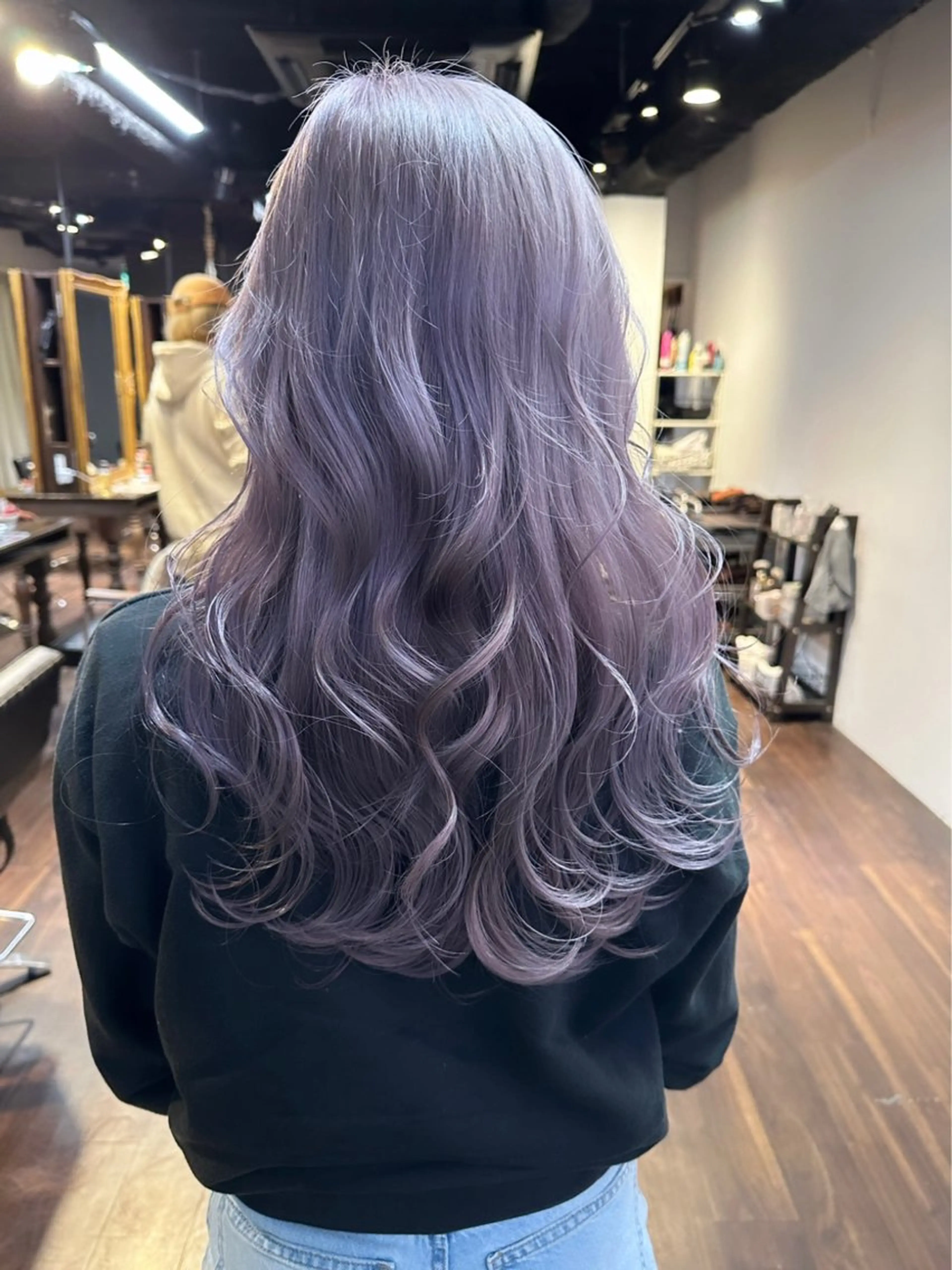 ロング カラー ヘアアレンジ ベージュカラー ブリーチ イヤリングカラー ハイトーンカラー ミルクティーベージュ カット ヘアカラー トリートメント 髪質改善/縮毛矯正 ダブルカラー/Youのヘアスタイル