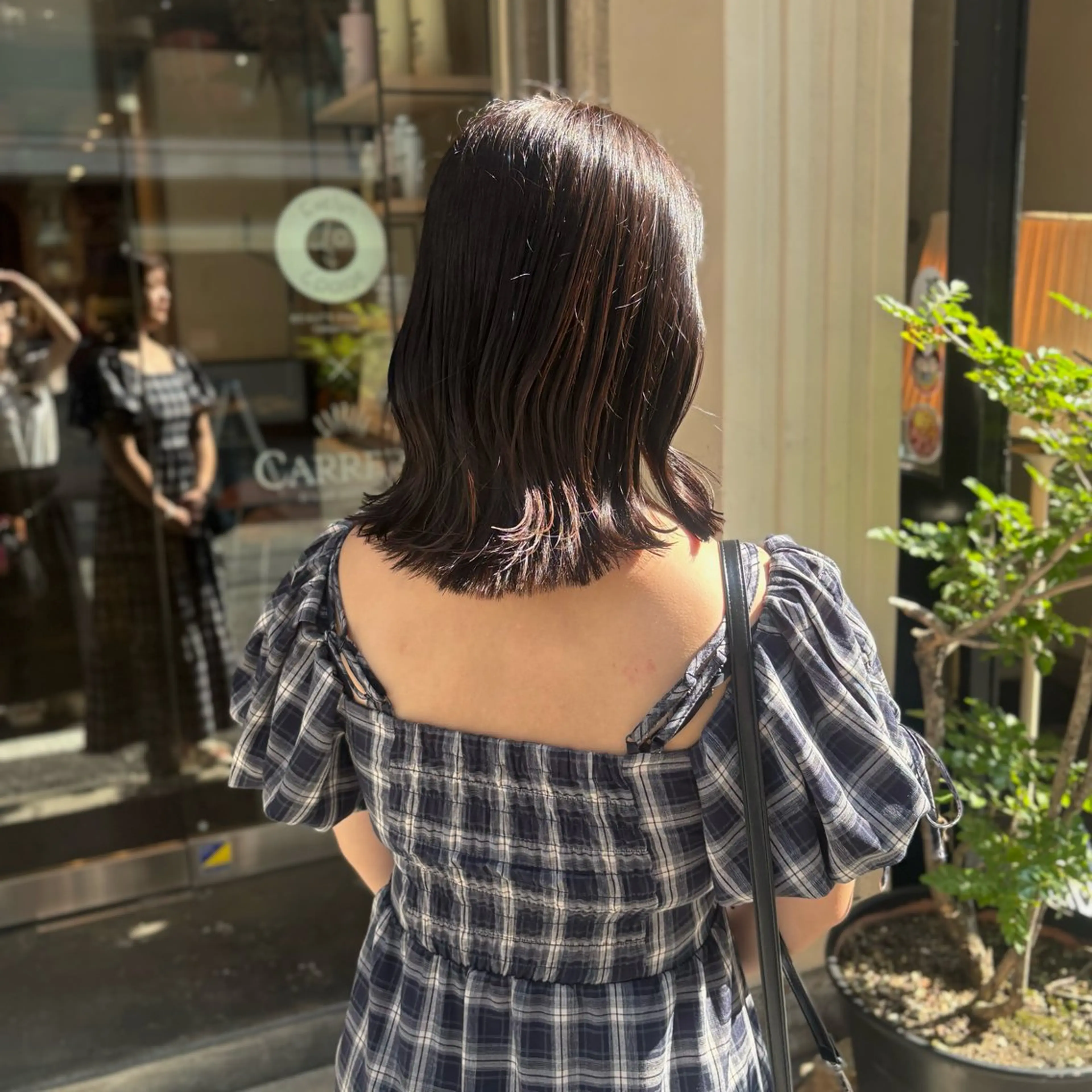 ミディアム カラー ブラウンカラー ダークブラウン ボブ くびれヘア 顔周りカット カット ヘアカラー トリートメント 芦刈咲来/髪質改善/ 赤み消し/顔周りのヘアスタイル