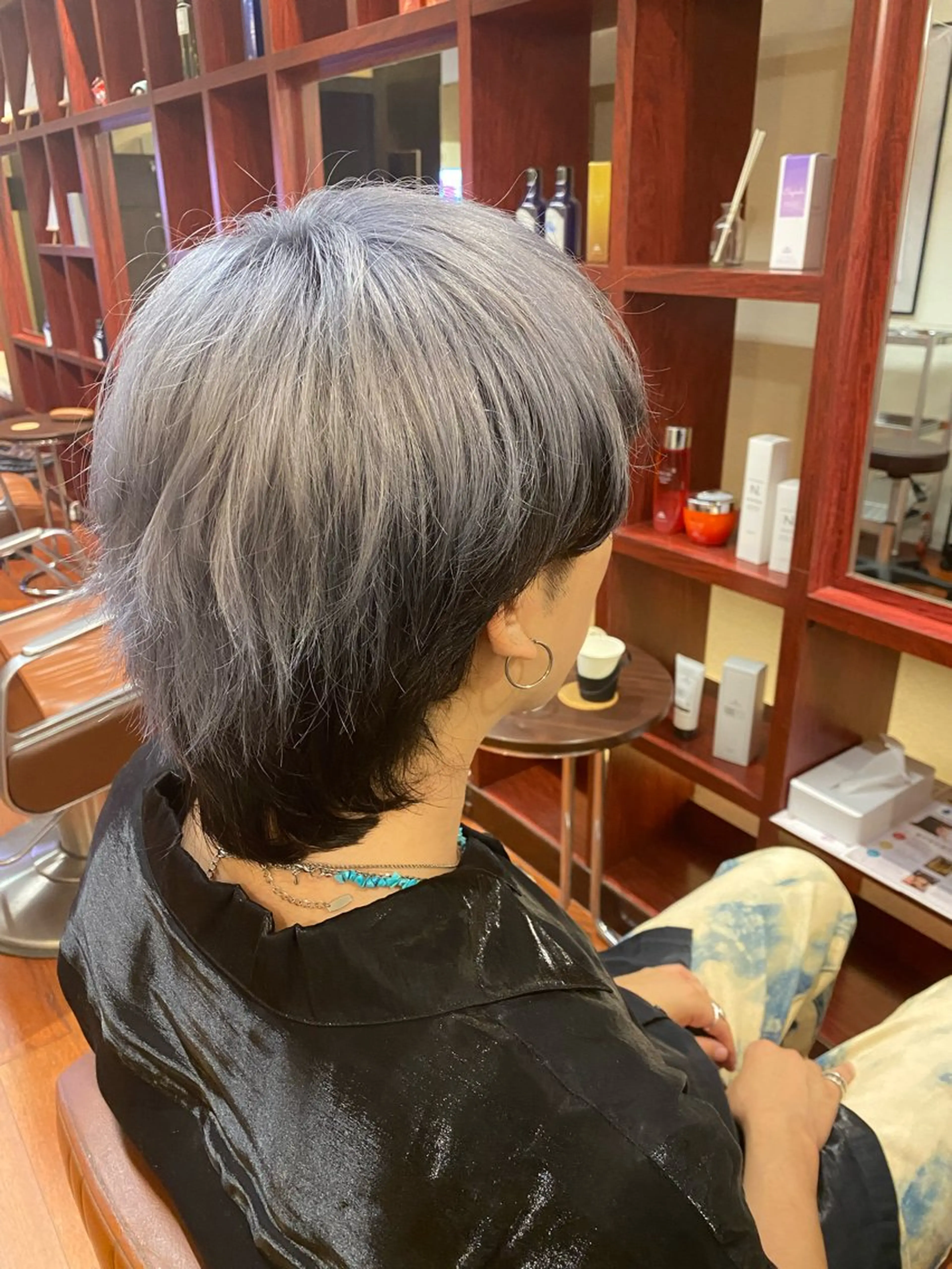 ミディアム カラー メンズ ヘアカラー mulum所属・オタク美容師🎮 AKARIのヘアスタイル