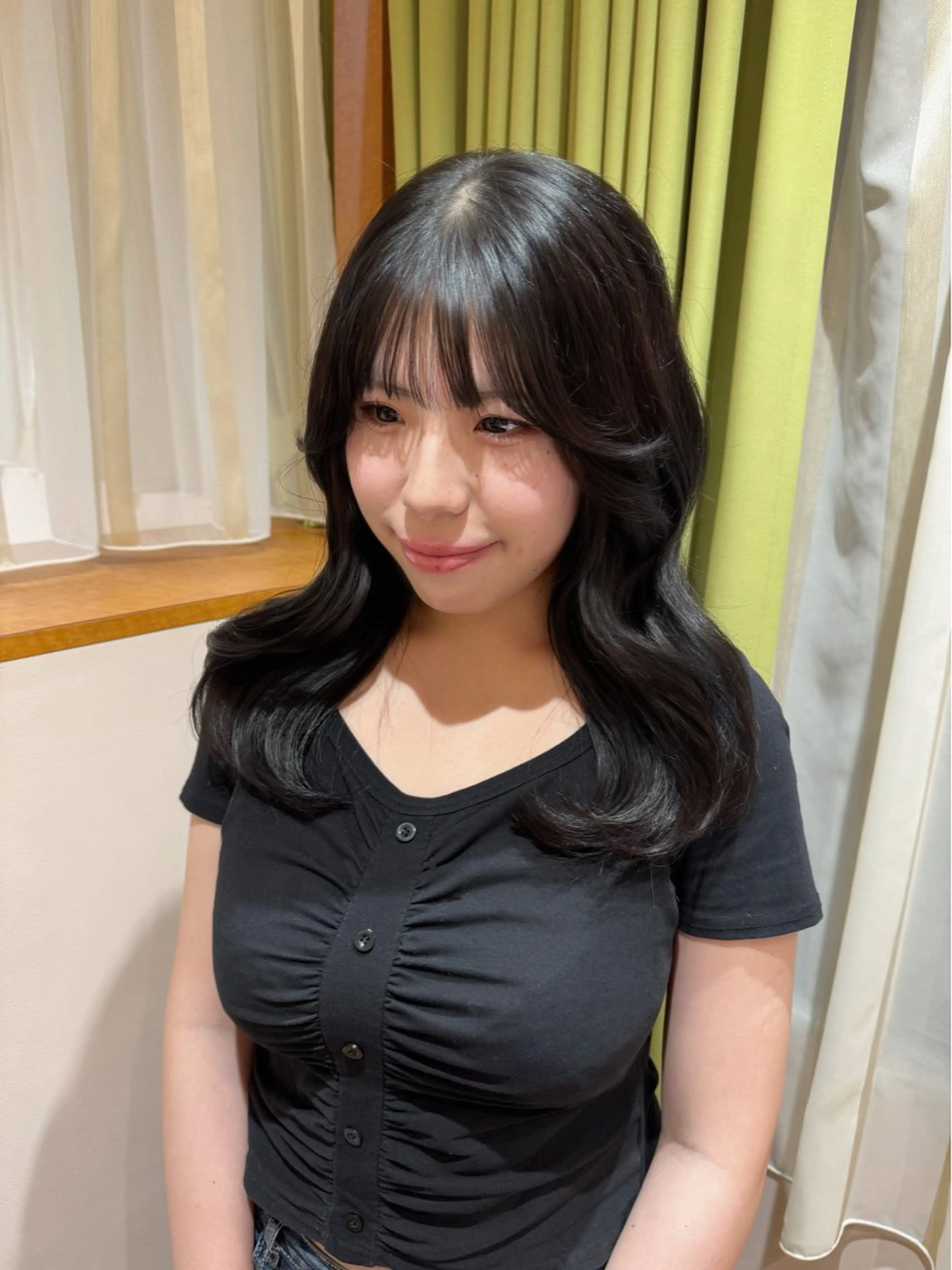 セミロング ワンホンヘア カット ヘアカラー haruna🐈🎀 / Lita 4Fのヘアスタイル