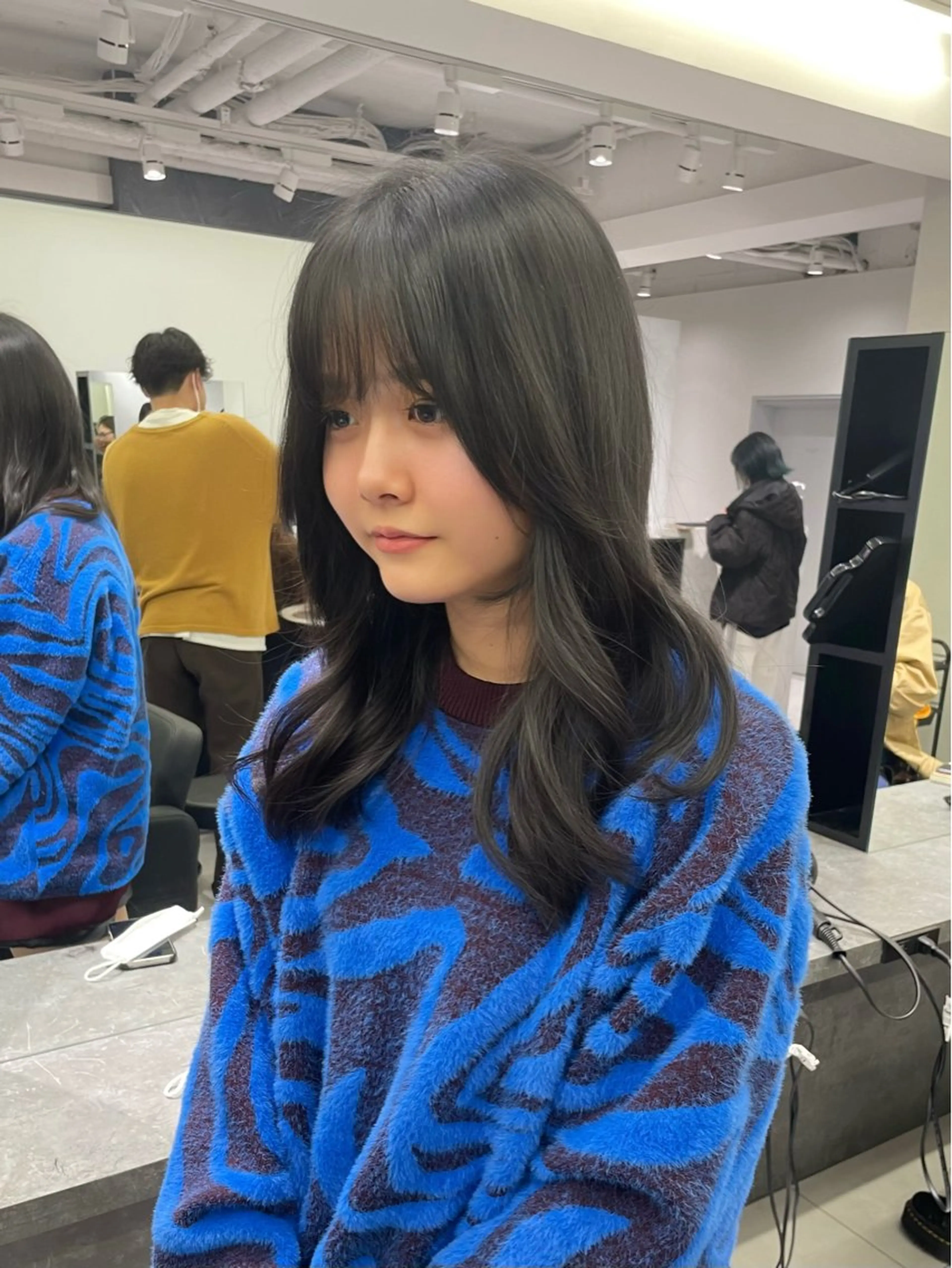 セミロング 💚色落ちまで可愛い 髪質改善カラーゆうまのヘアスタイル