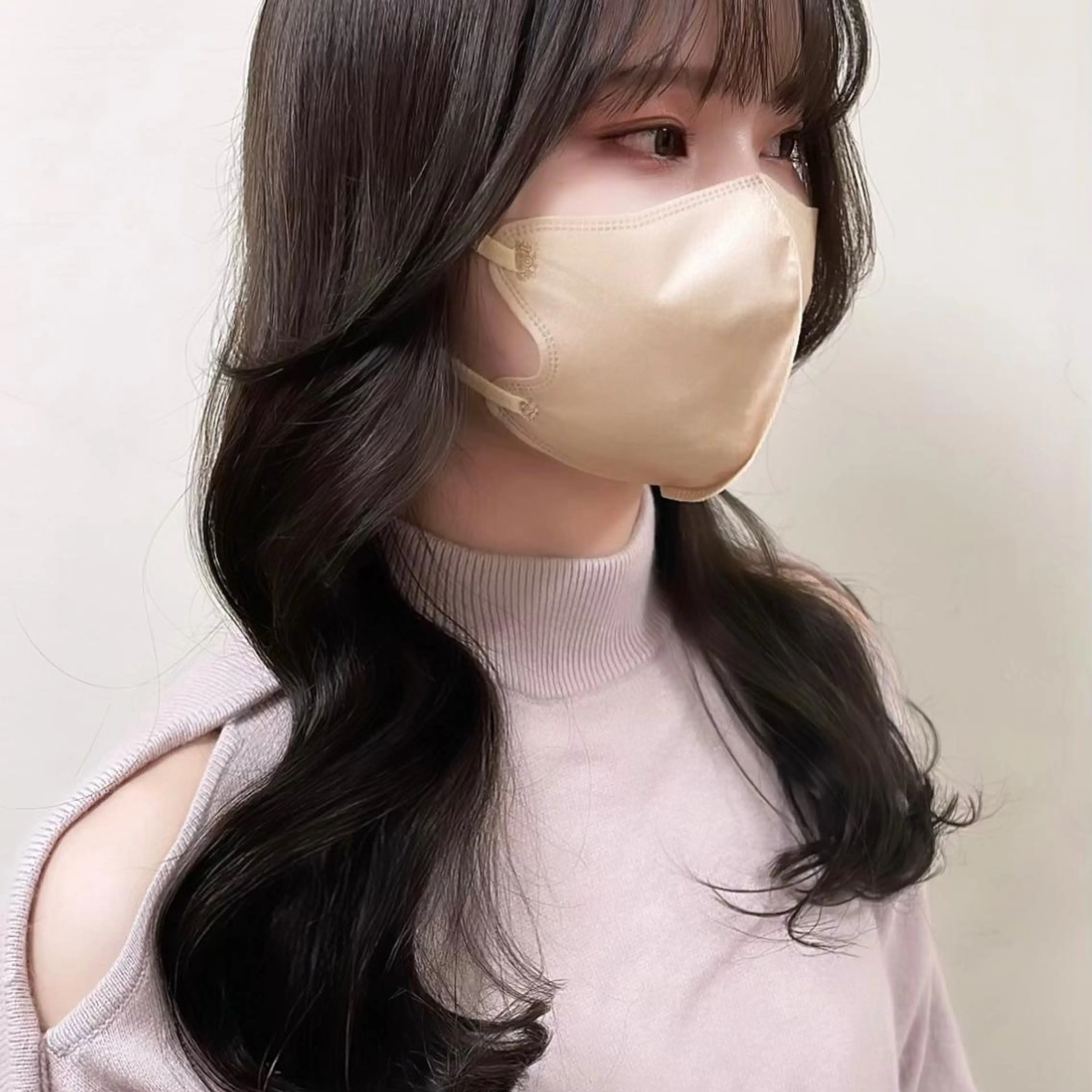 ロング カラー パーマ ヘアアレンジ ネイル マツエク・マツパ アイブロウ ベージュカラー 黒髪 ブリーチ ブルーカラー ブルーブラック カット ヘアカラー ニシダヒカリ🌙 髪質改善×似合わせのヘアスタイル