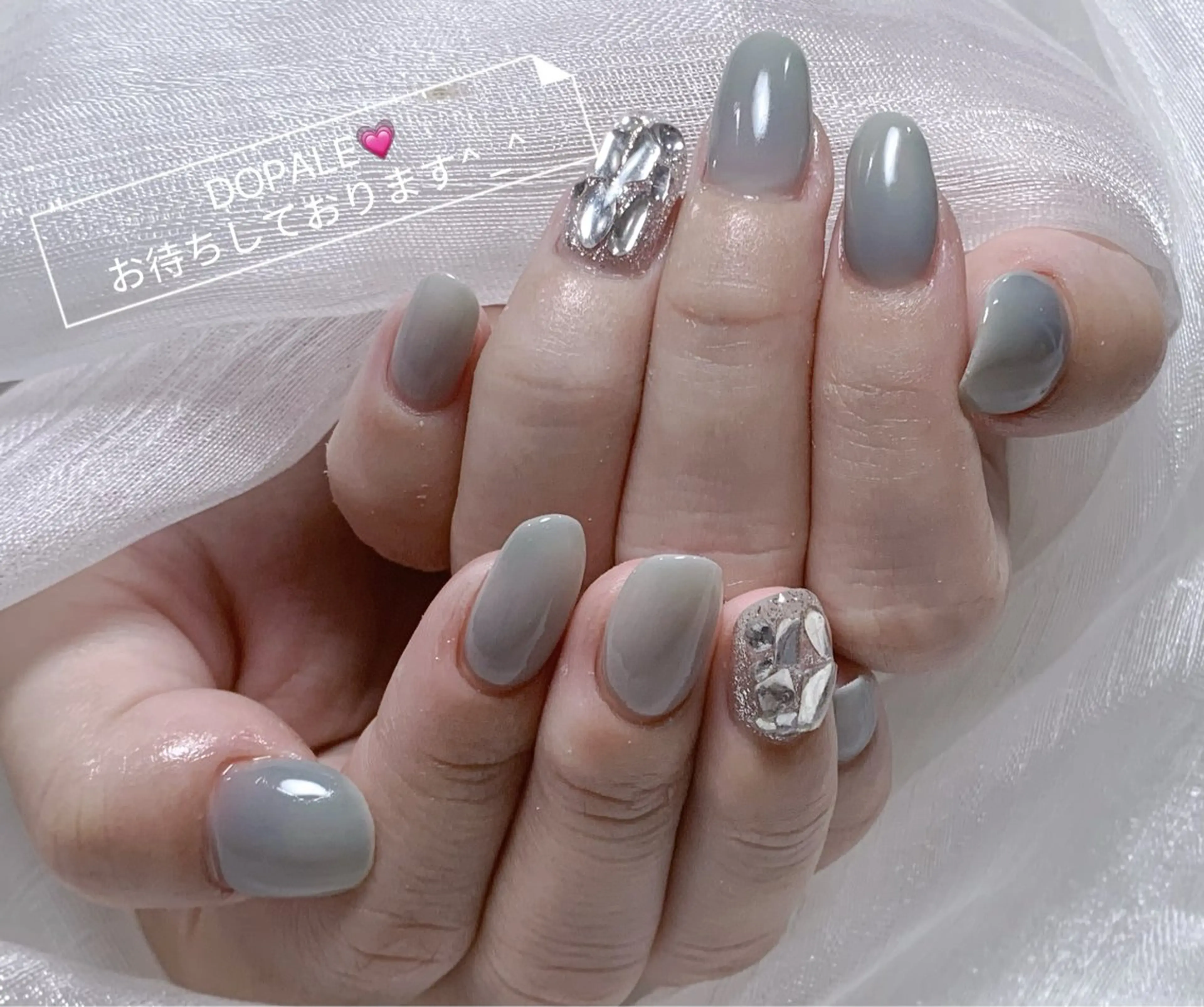 ネイル ストーンネイル U·Mi nail salon所属・U·Mi 容のネイルデザイン
