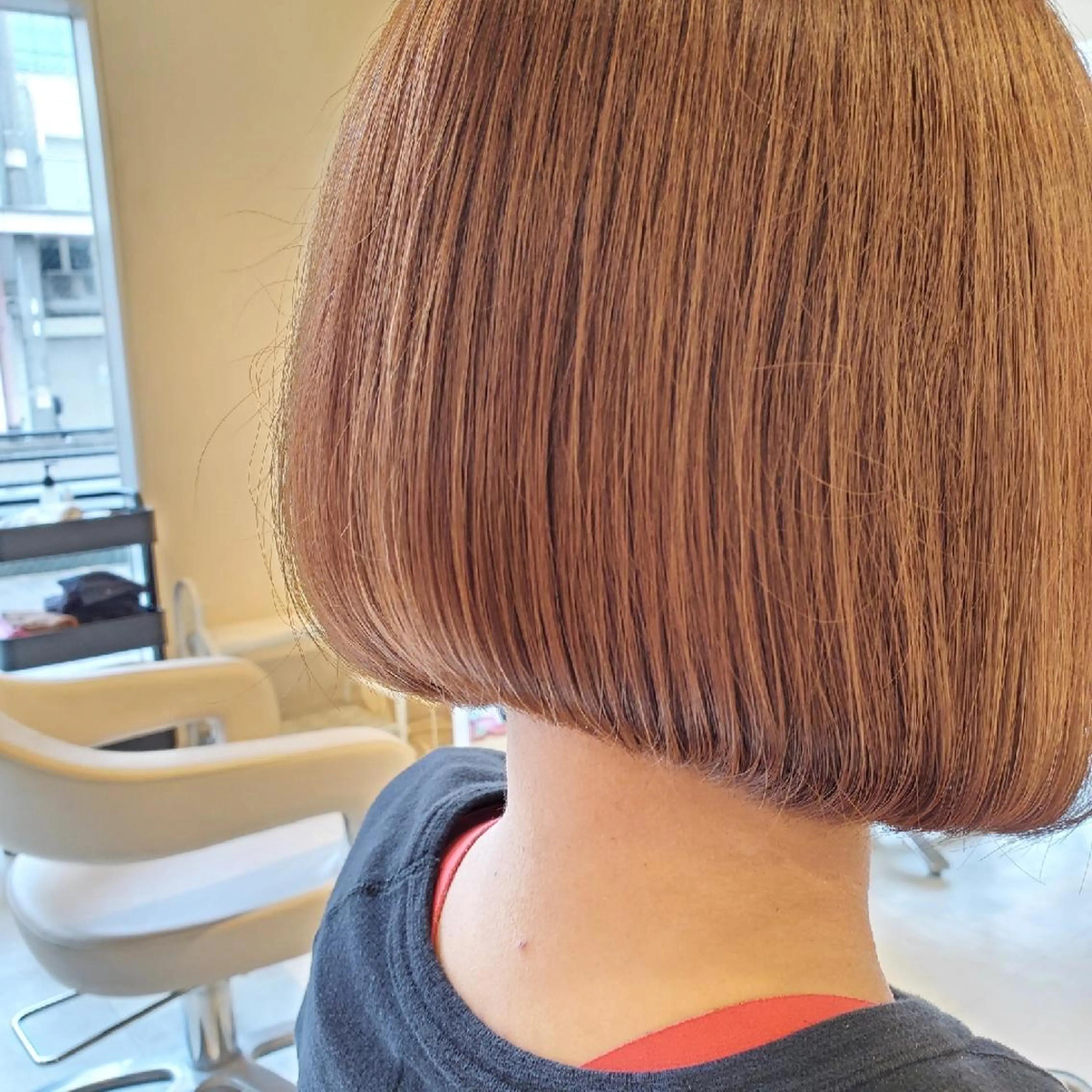 ショート ボブ 斜めバング 似合わせカット ショートヘア 小顔カット 浦川 敬太のヘアスタイル
