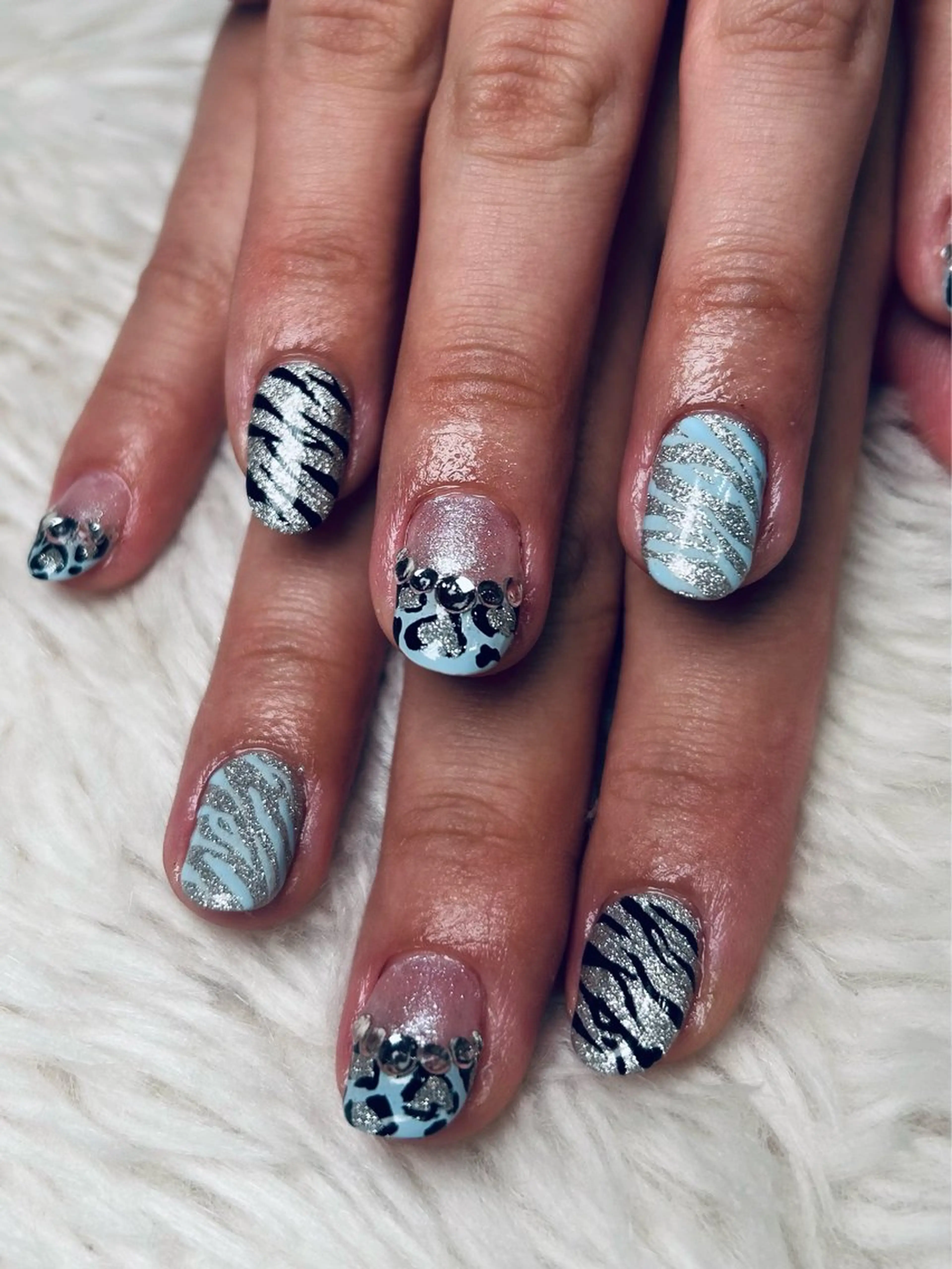 ネイル アニマル柄 アートネイル 💅🏽BAUM NAIL💜のネイルデザイン